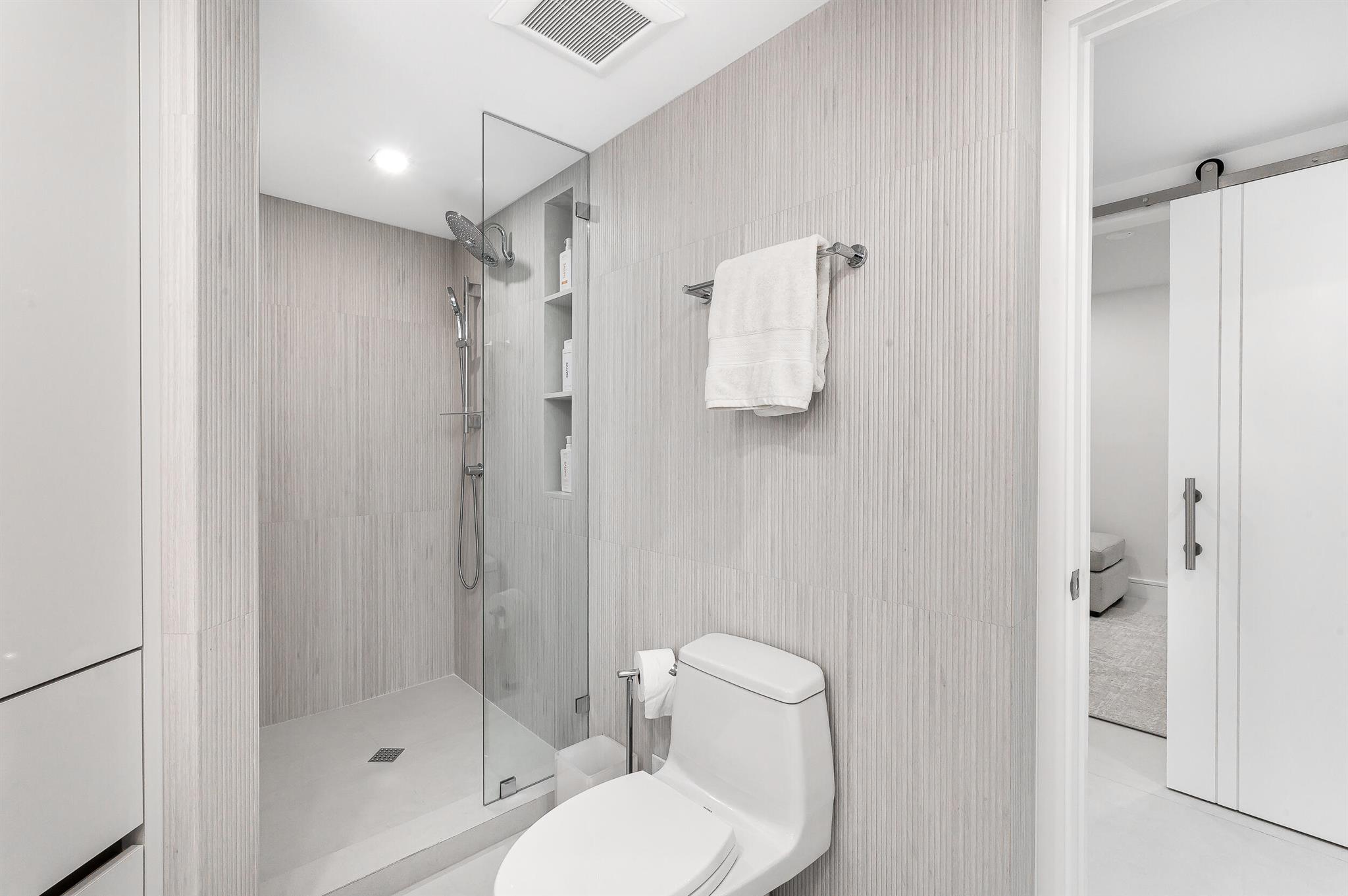 Mizner Court - Residential