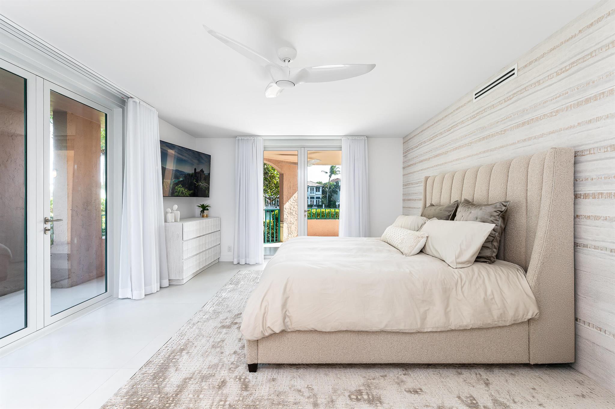 Mizner Court - Residential