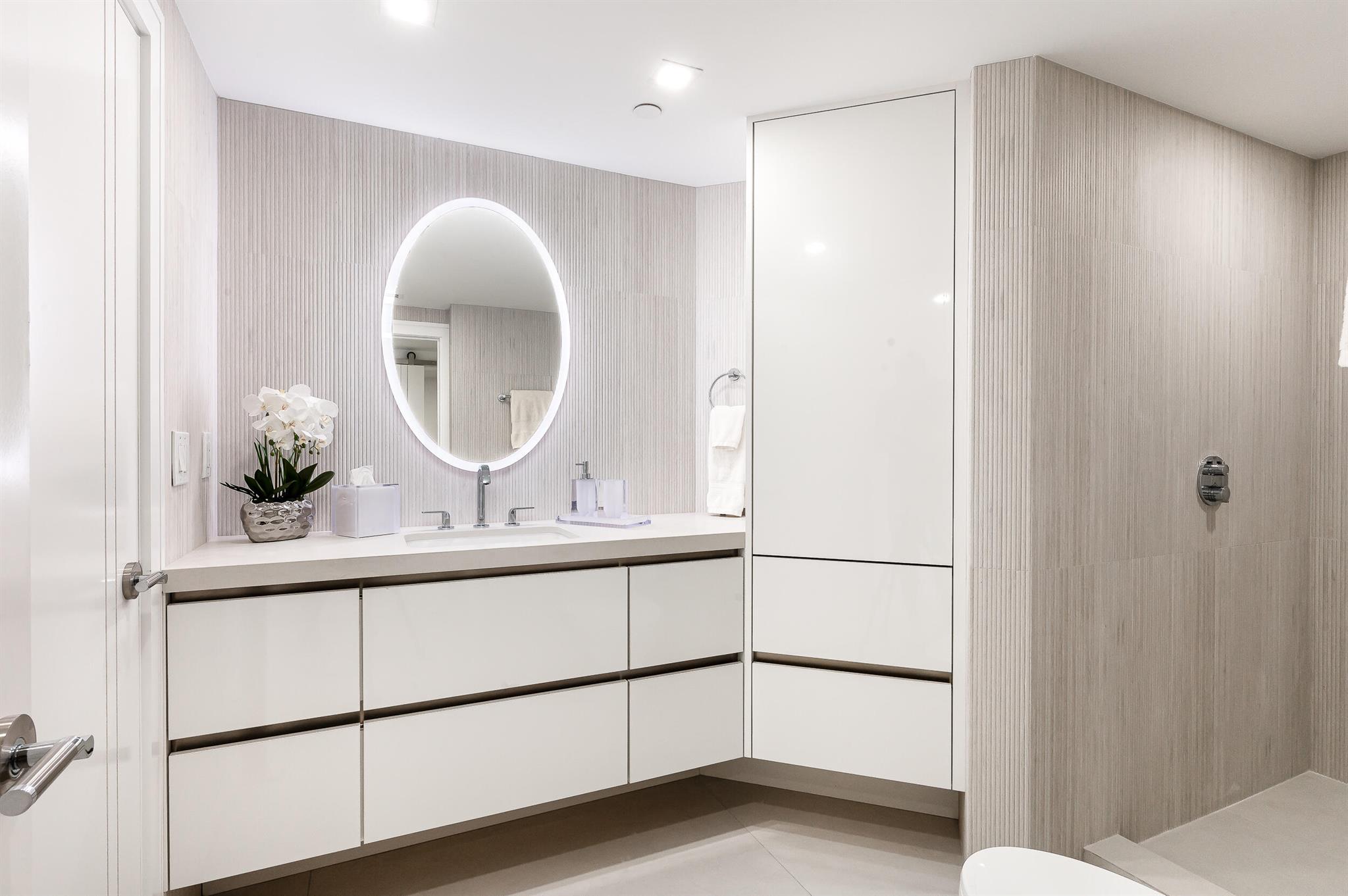 Mizner Court - Residential
