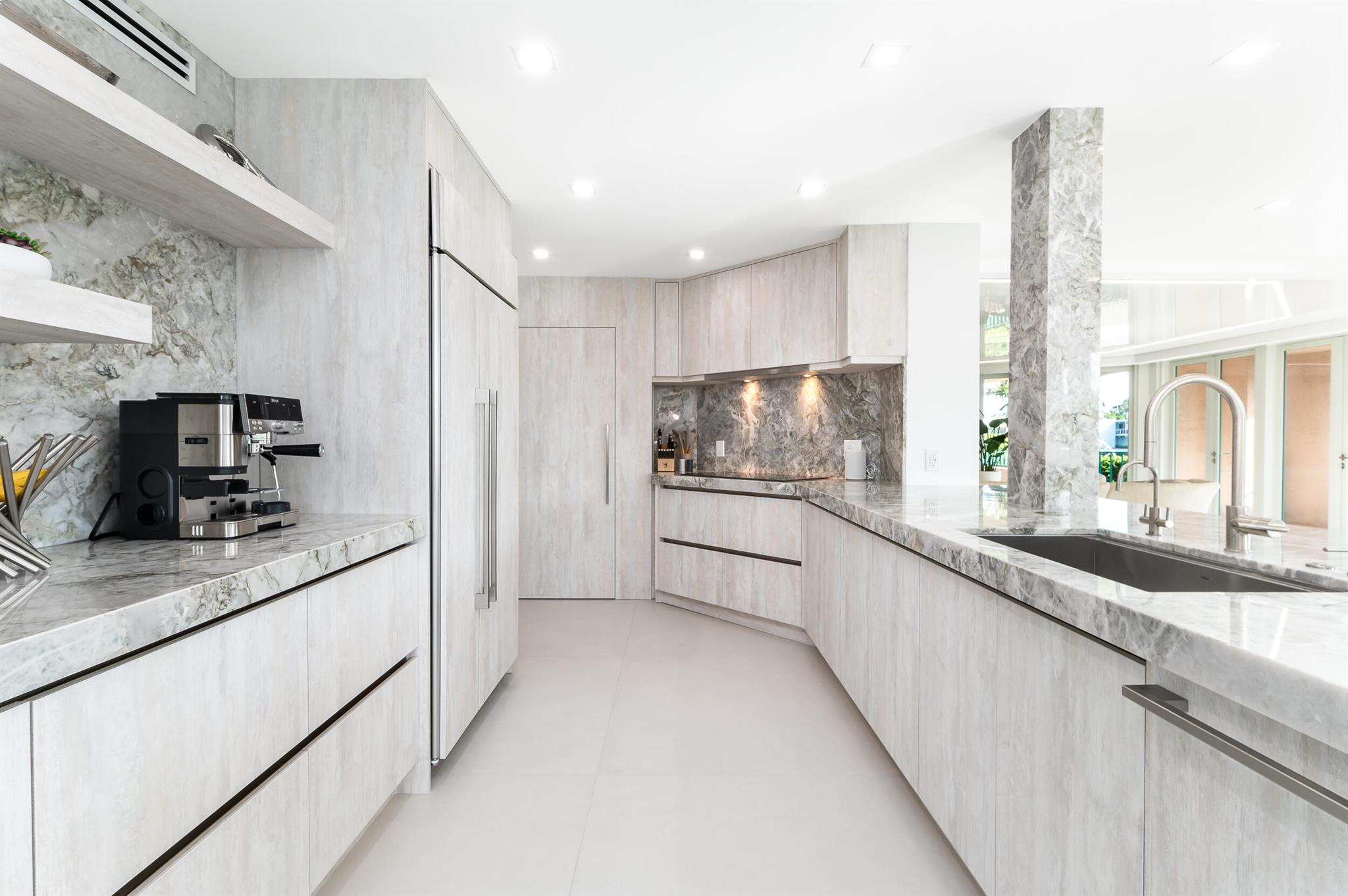 Mizner Court - Residential