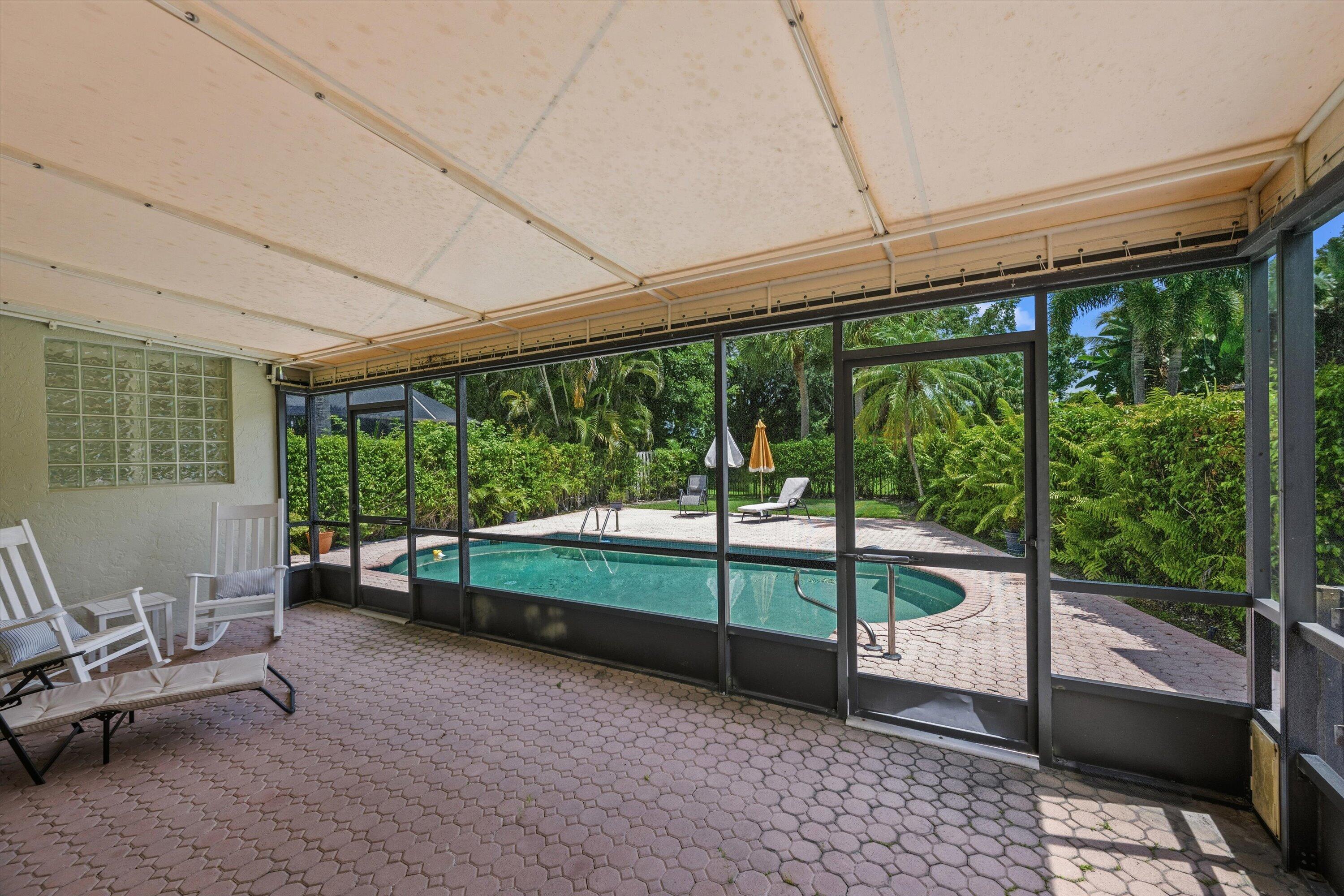 CHUKKER COVE P B POLO & CNTRY CLUB WELL - Residential