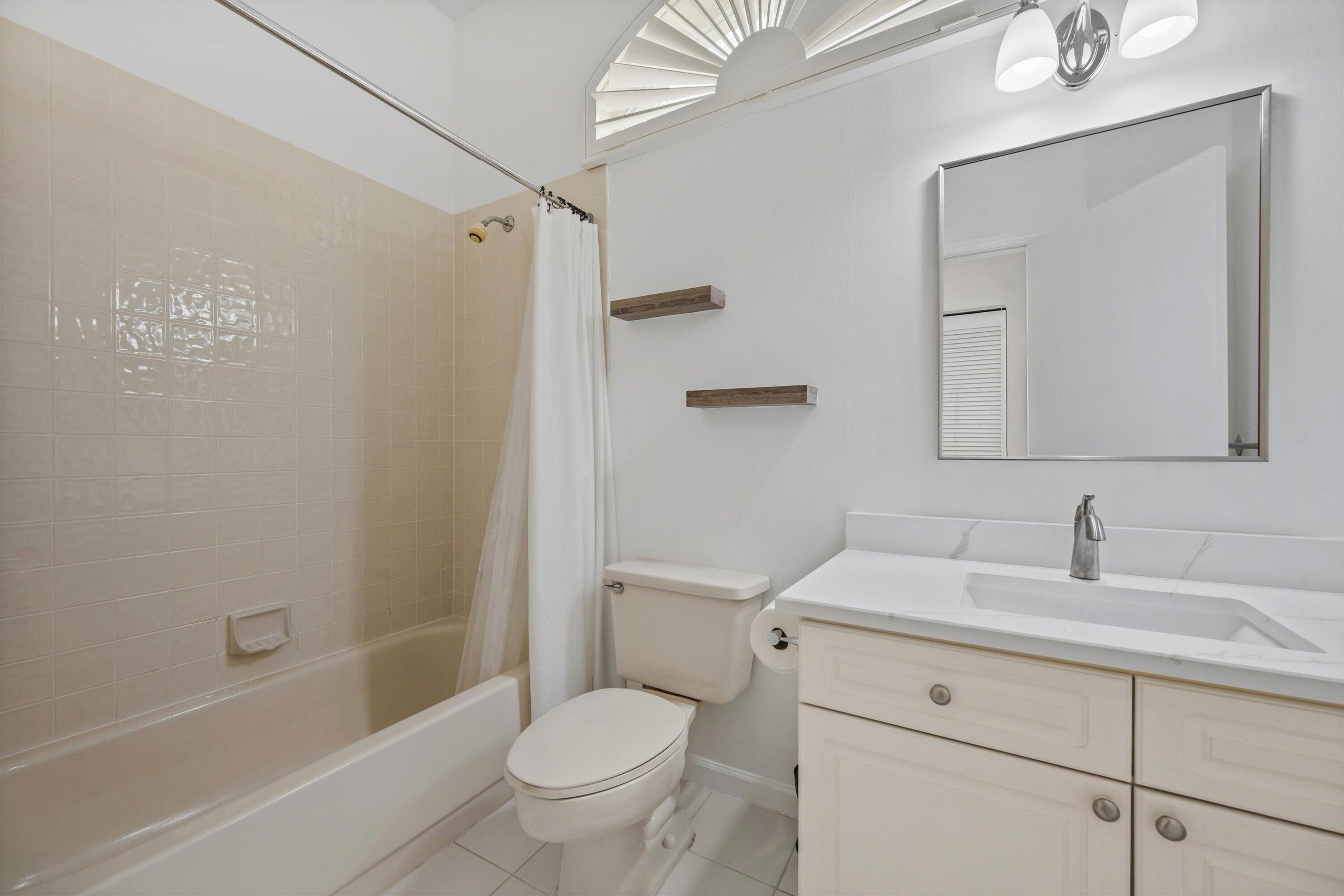 CHUKKER COVE P B POLO & CNTRY CLUB WELL - Residential