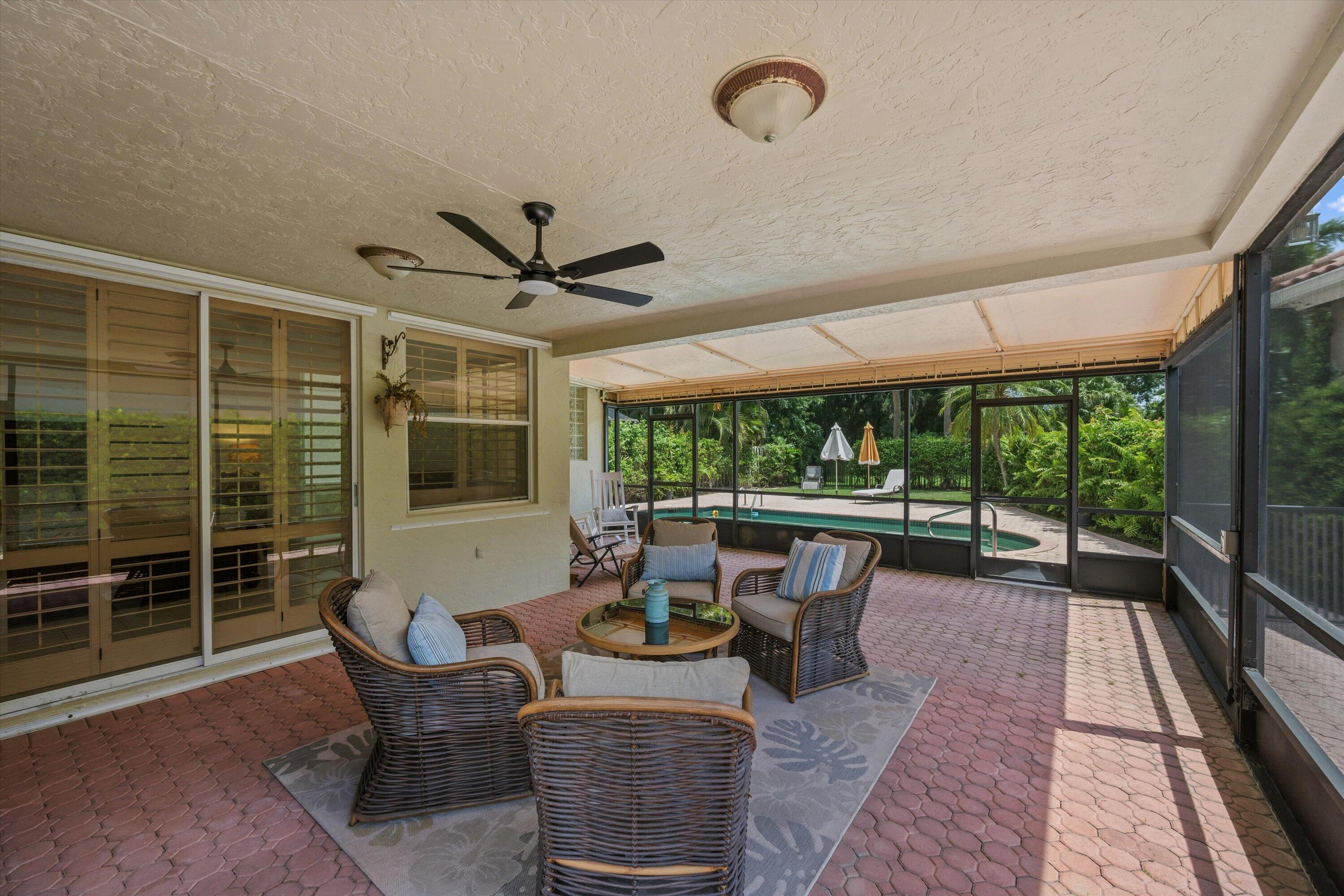 CHUKKER COVE P B POLO & CNTRY CLUB WELL - Residential