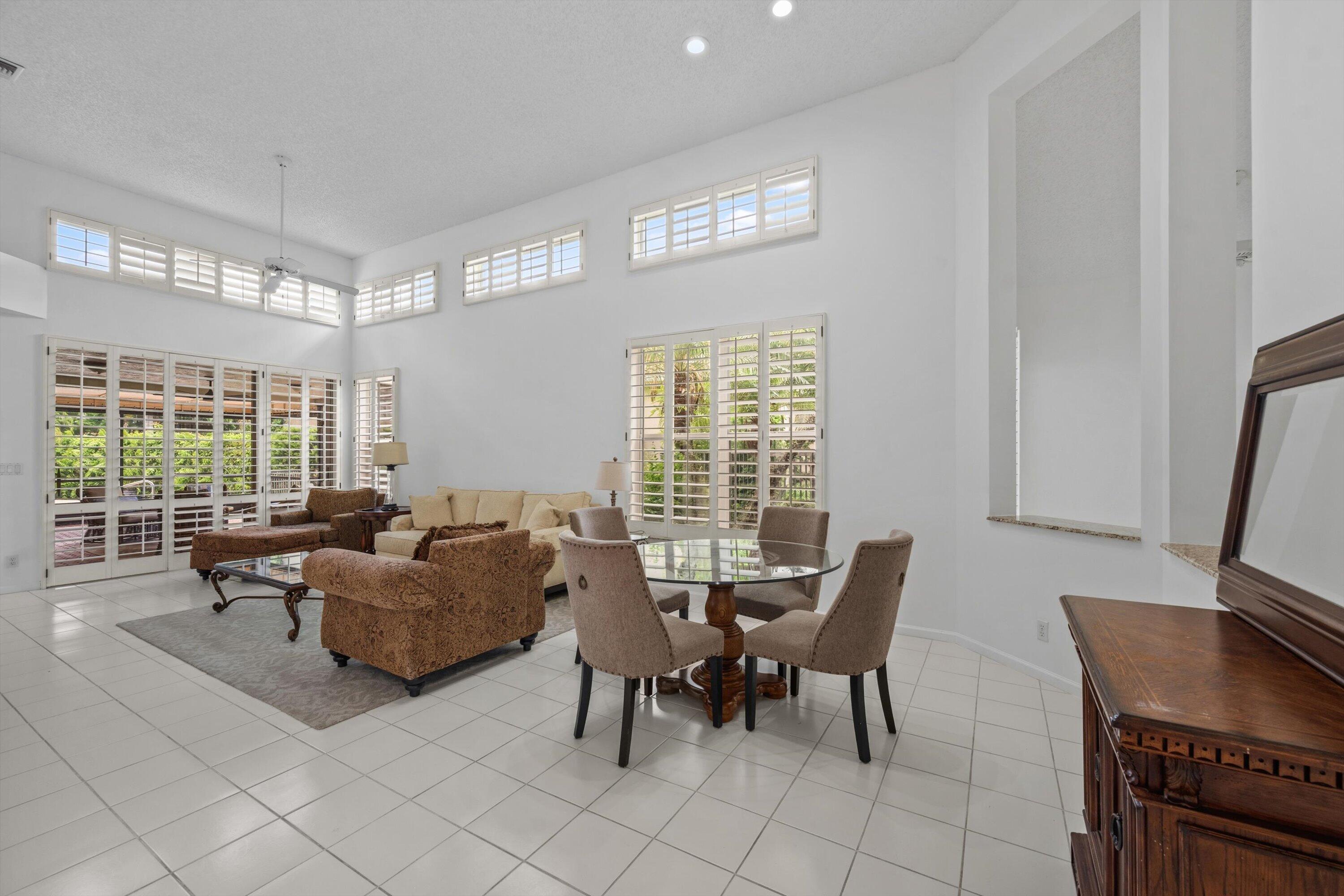 CHUKKER COVE P B POLO & CNTRY CLUB WELL - Residential