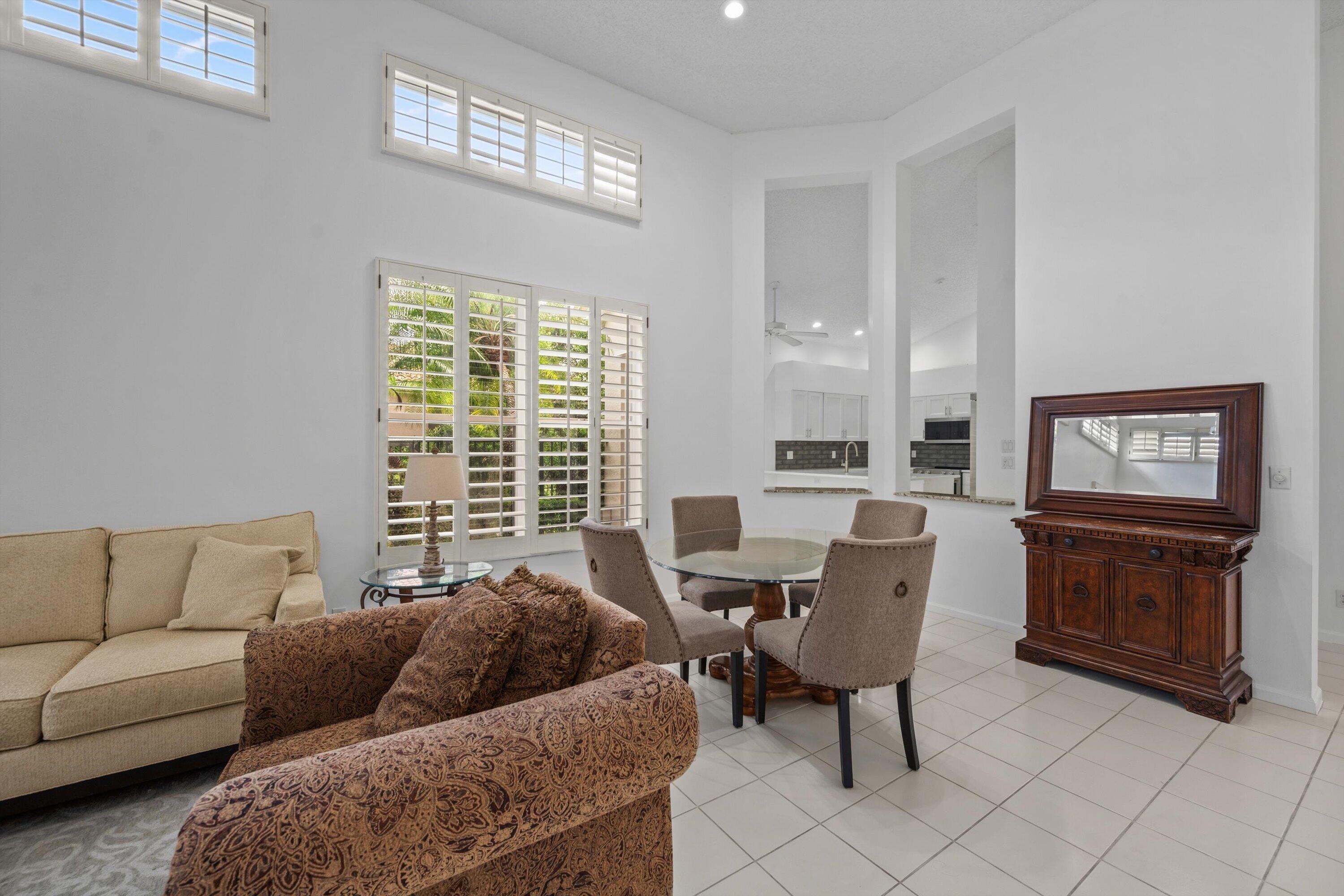 CHUKKER COVE P B POLO & CNTRY CLUB WELL - Residential