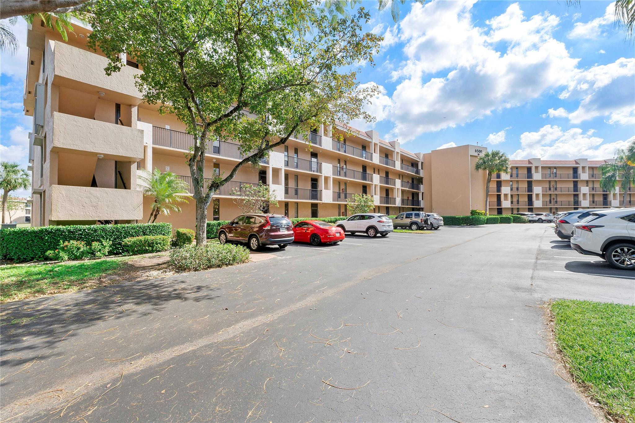 Coral Gate X Condo - Residential