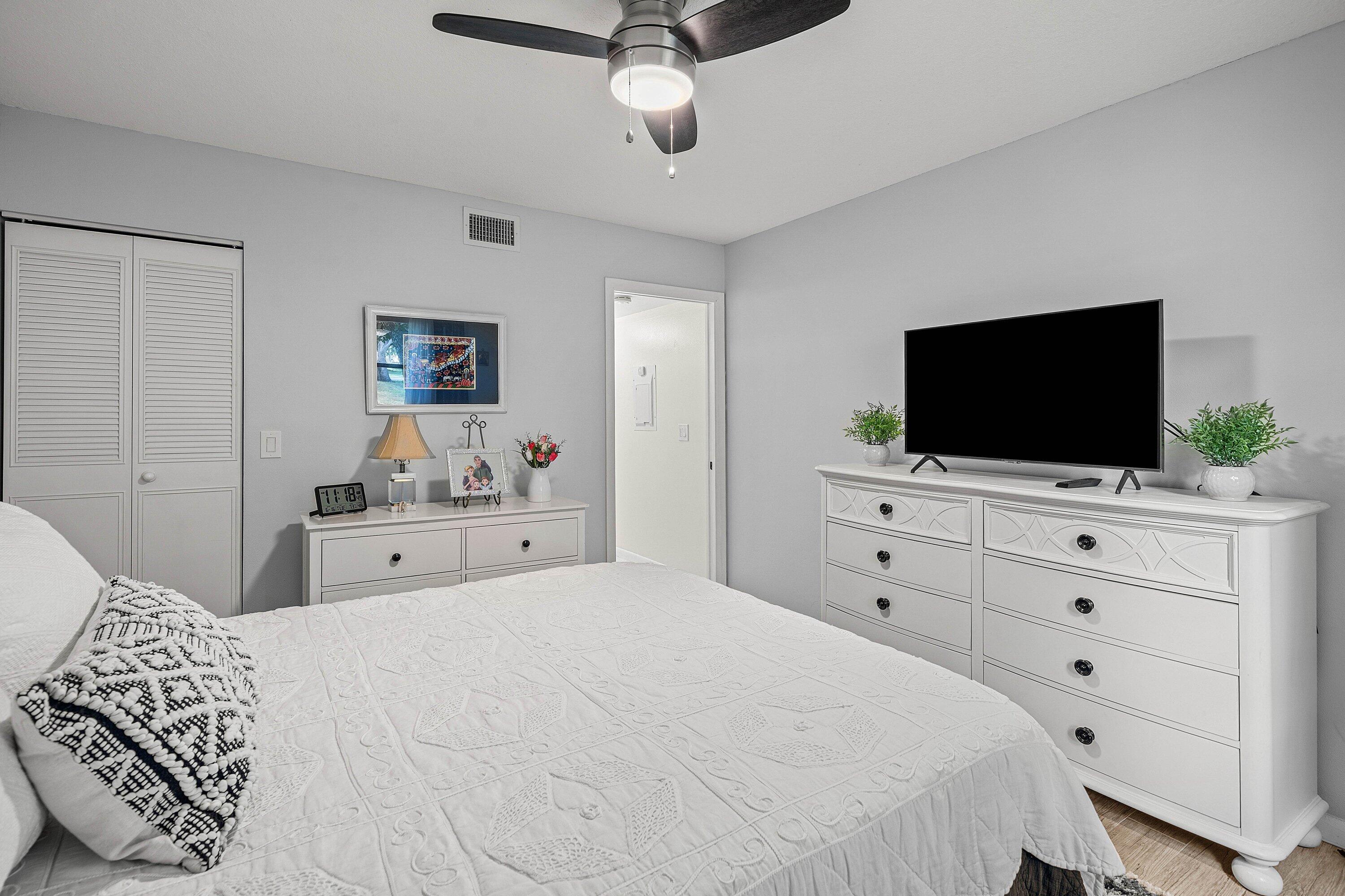 PARK POINTE - Residential