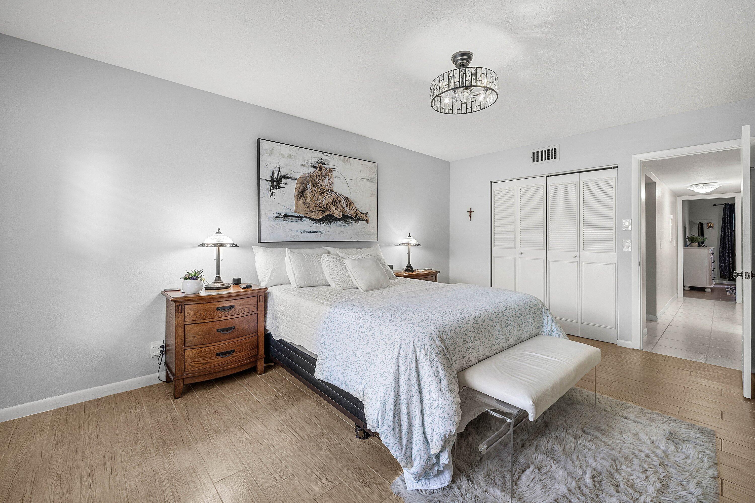 PARK POINTE - Residential