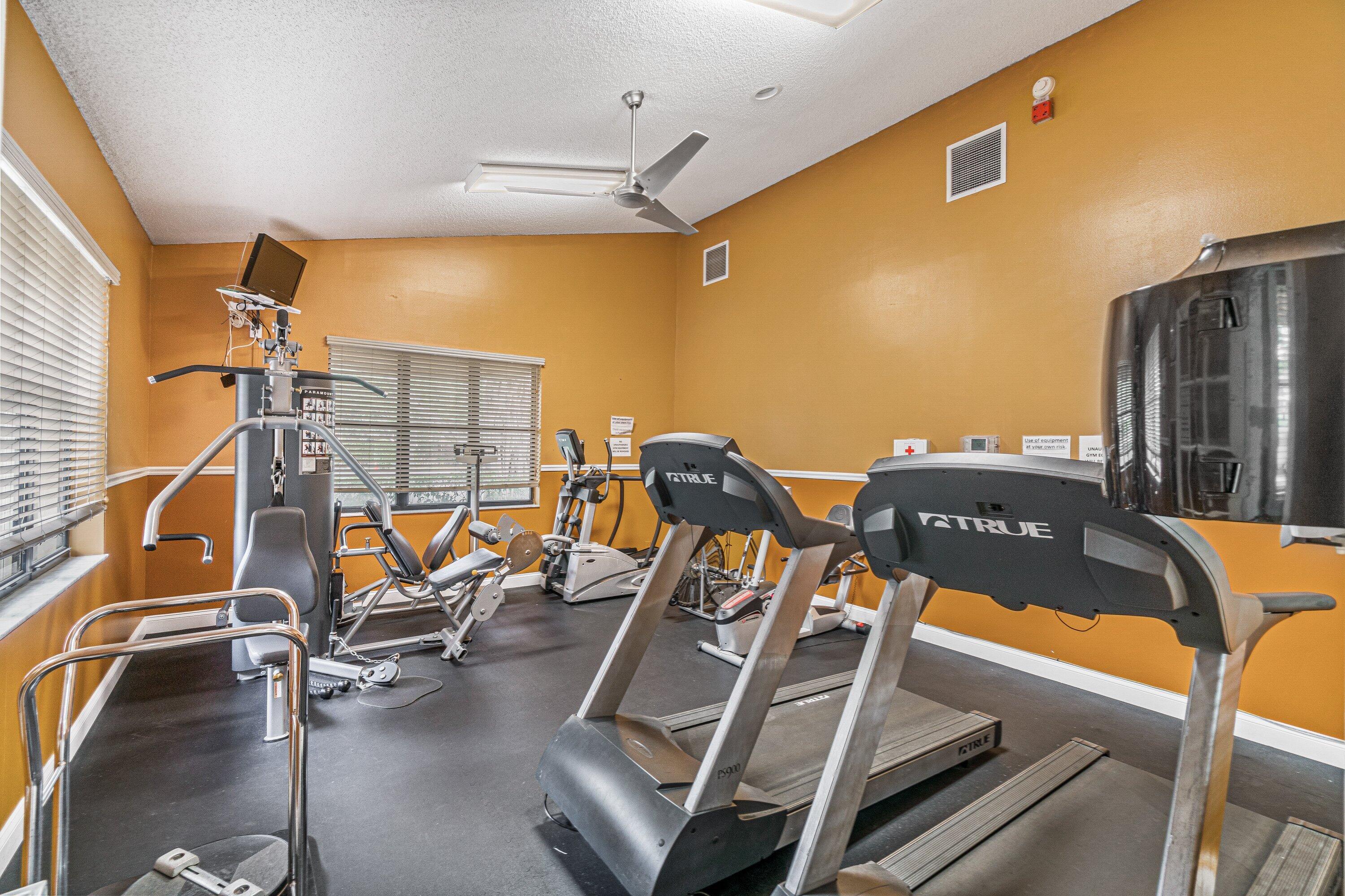 PARK POINTE - Residential