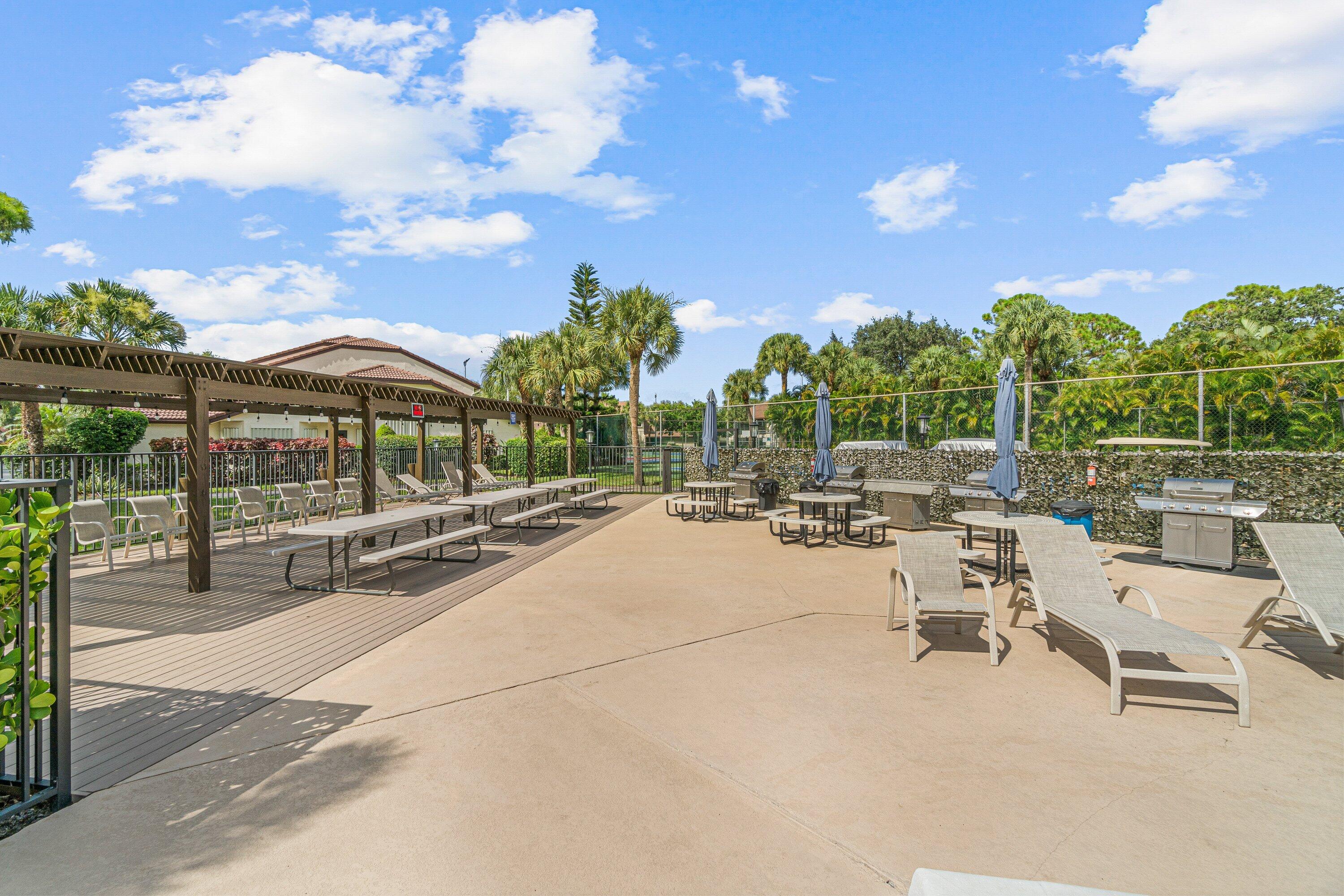 PARK POINTE - Residential