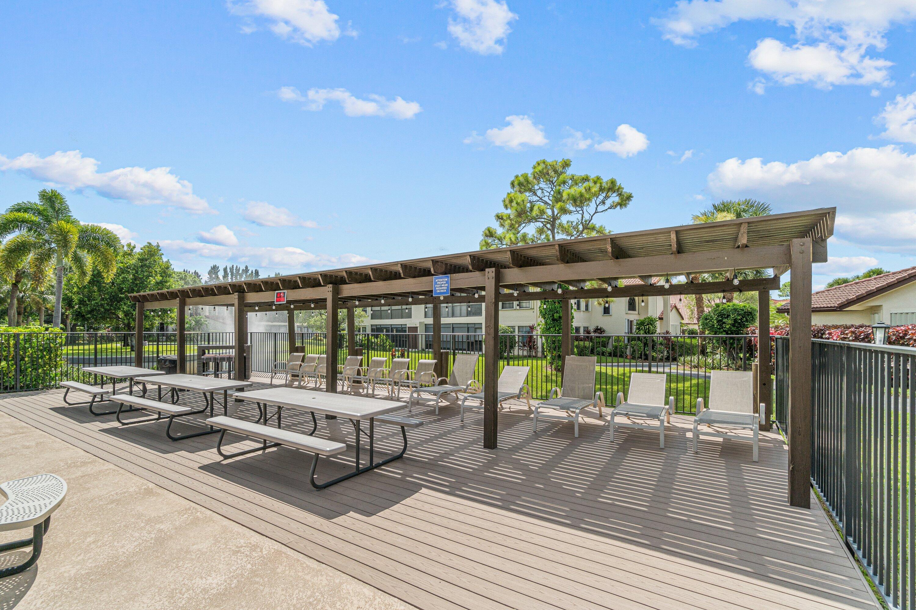 PARK POINTE - Residential