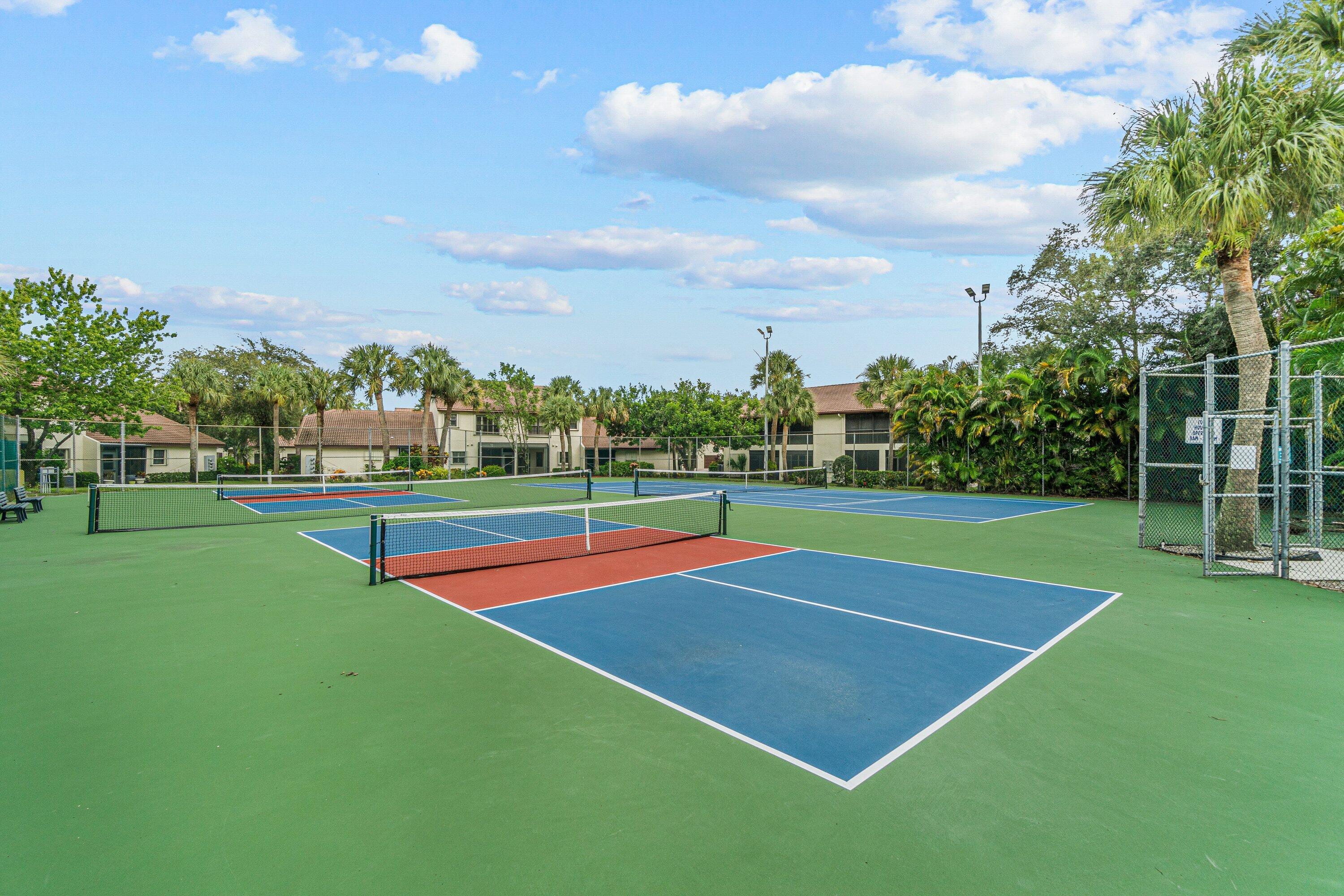 PARK POINTE - Residential