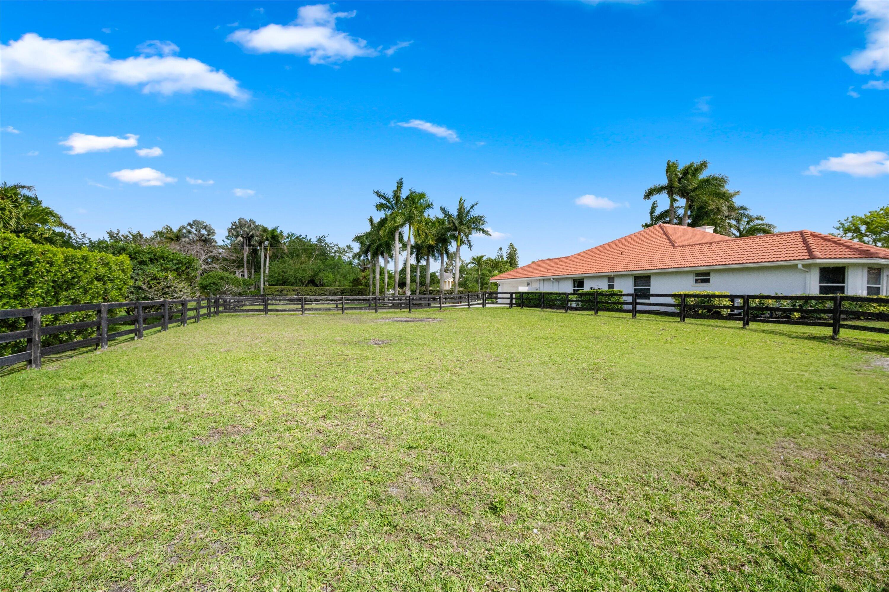 PADDOCK PARK 2 OF WELLINGTON - Residential Lease