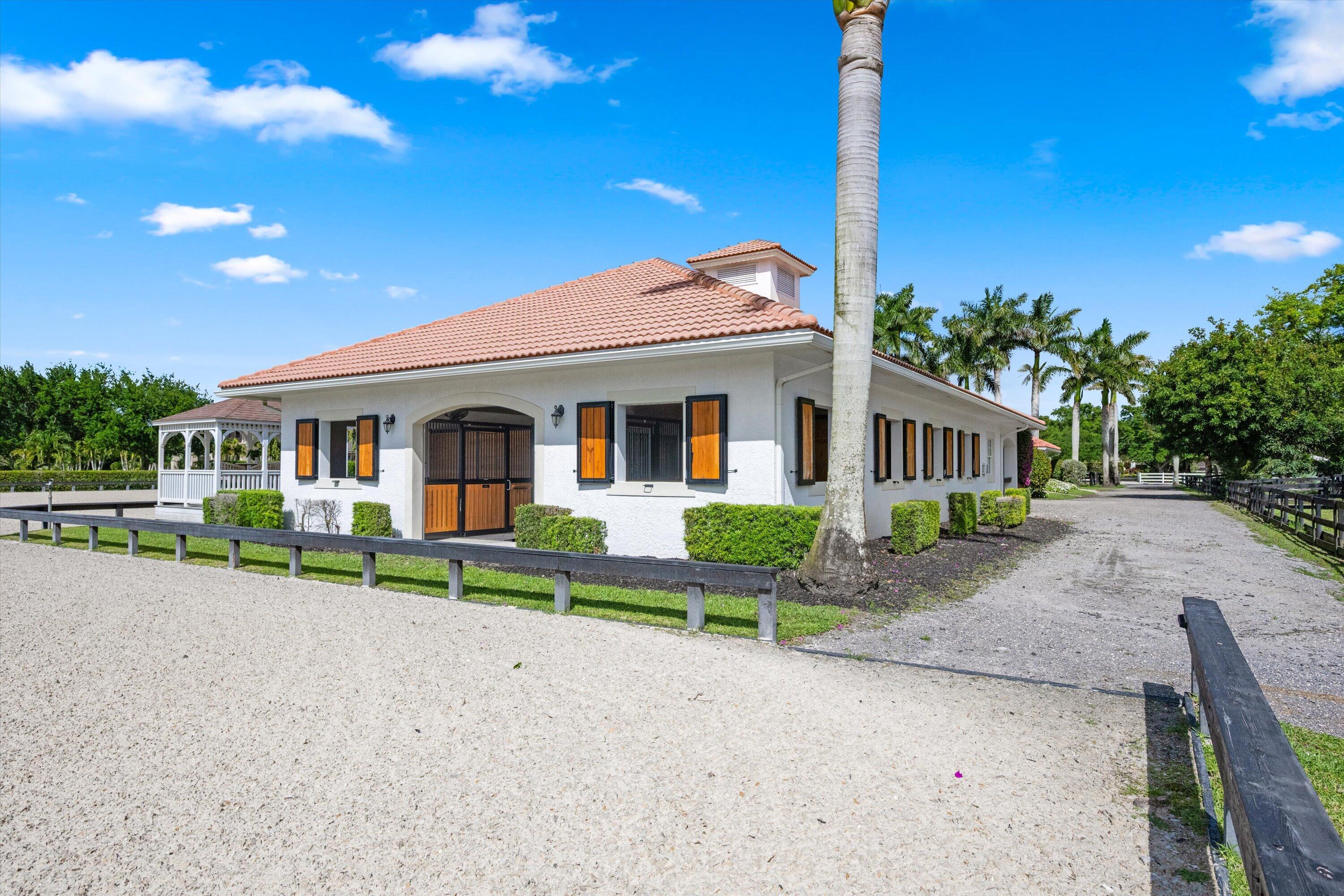 PADDOCK PARK 2 OF WELLINGTON - Residential Lease