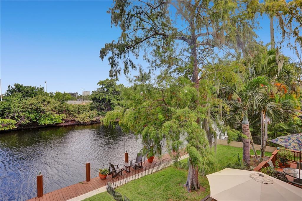 TROPICAL GARDENS - Residential