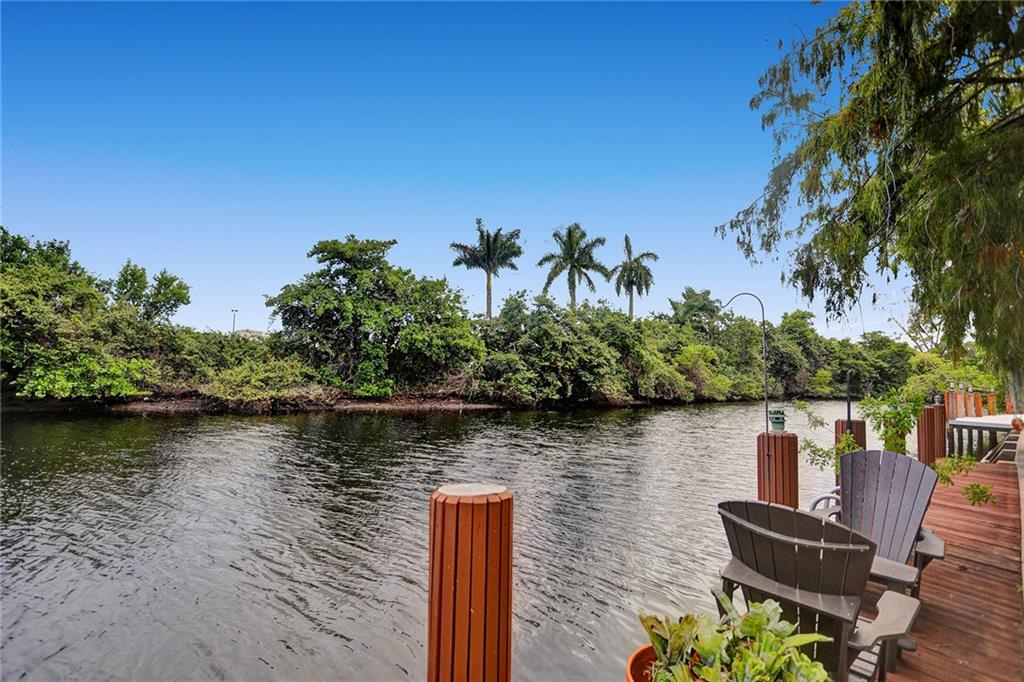 TROPICAL GARDENS - Residential