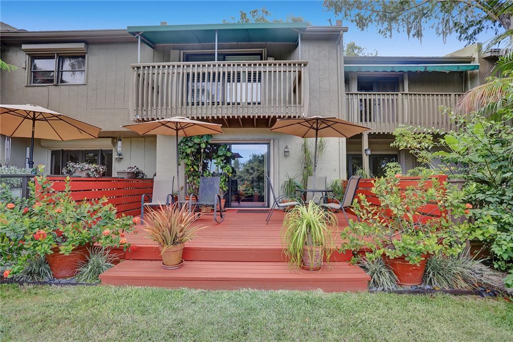 TROPICAL GARDENS - Residential