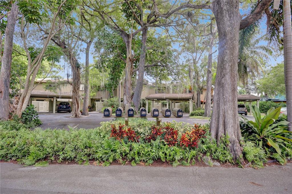 TROPICAL GARDENS - Residential