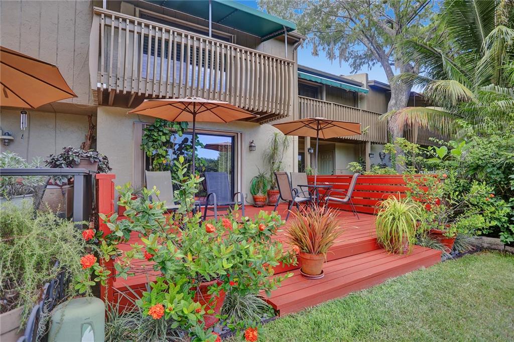 TROPICAL GARDENS - Residential