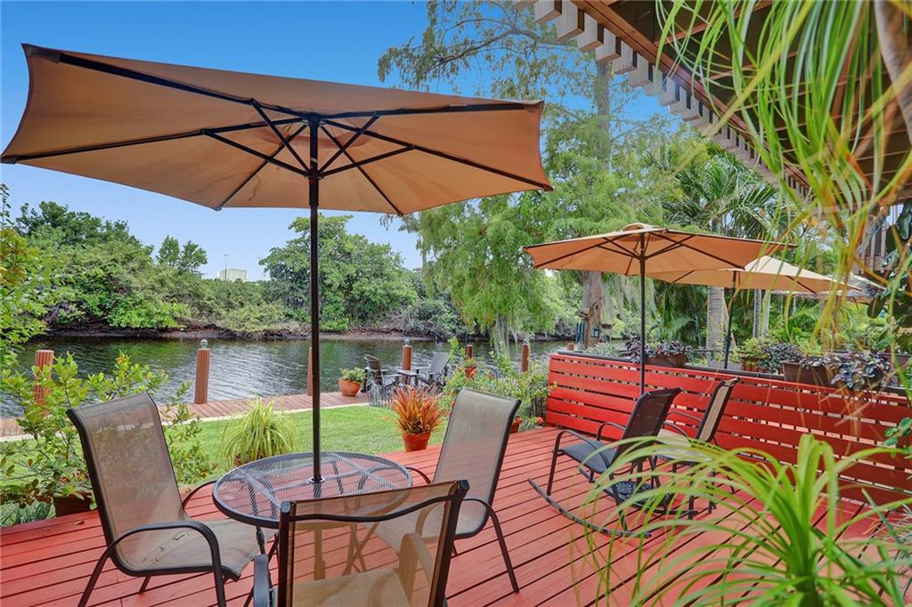 TROPICAL GARDENS - Residential