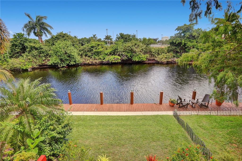 TROPICAL GARDENS - Residential