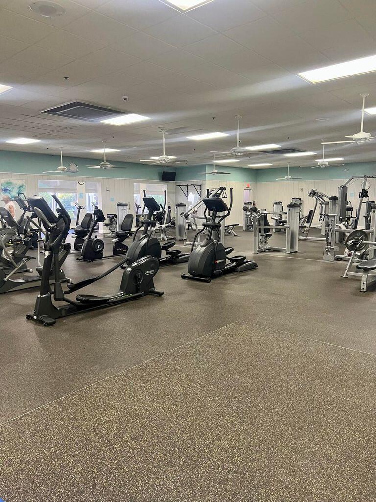 KINGS POINT SAXONY CONDOS - Residential Lease