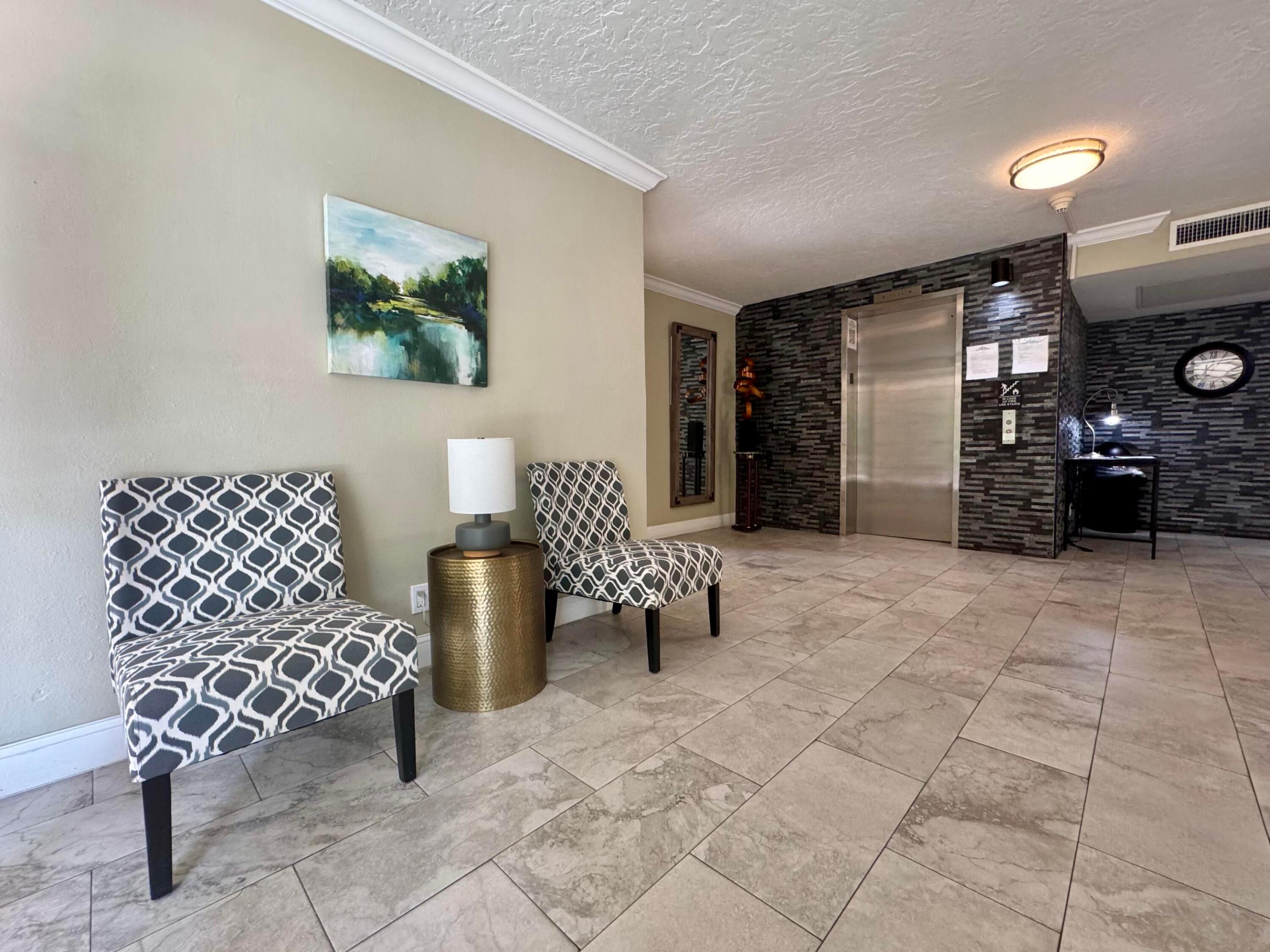 NO 23 PALM-AIRE COUNTRY CLUB - Residential