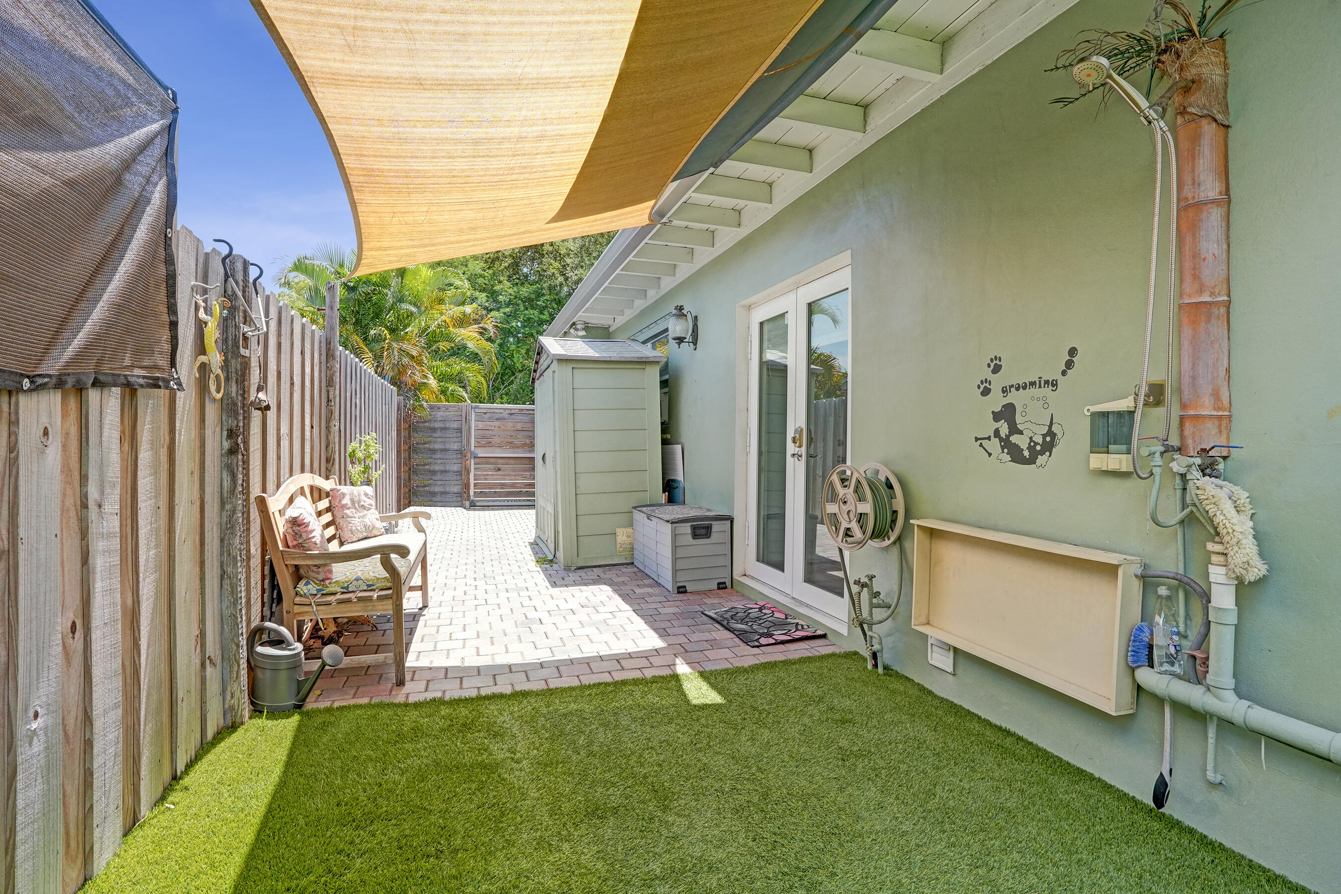 FLORANADA RIDGE SEC - Residential
