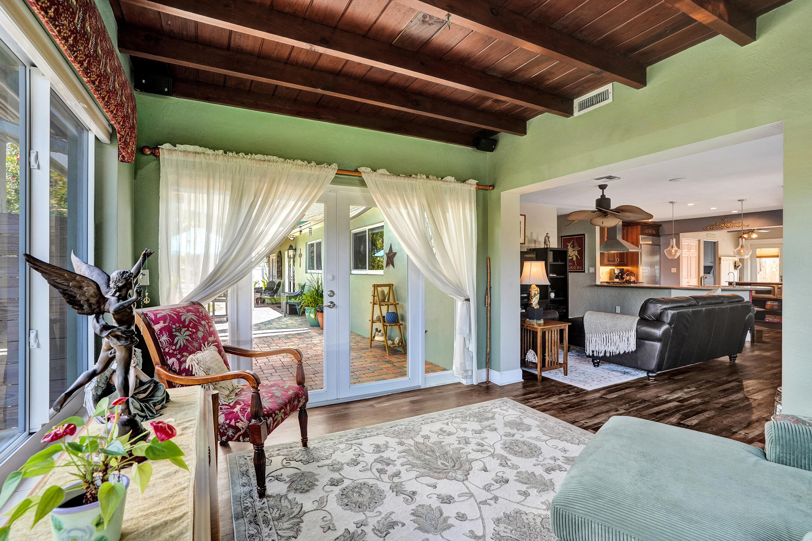 FLORANADA RIDGE SEC - Residential