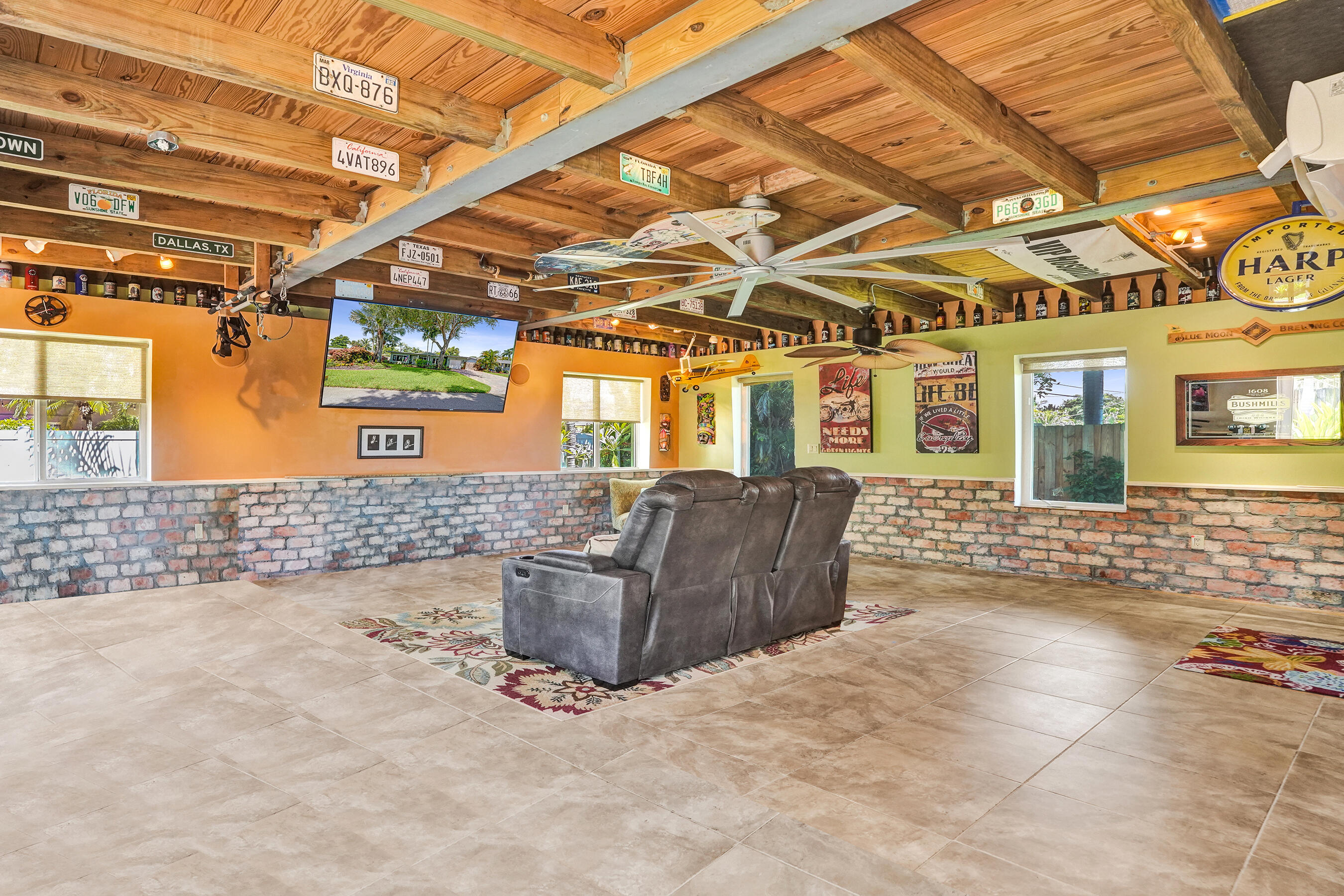 FLORANADA RIDGE SEC - Residential