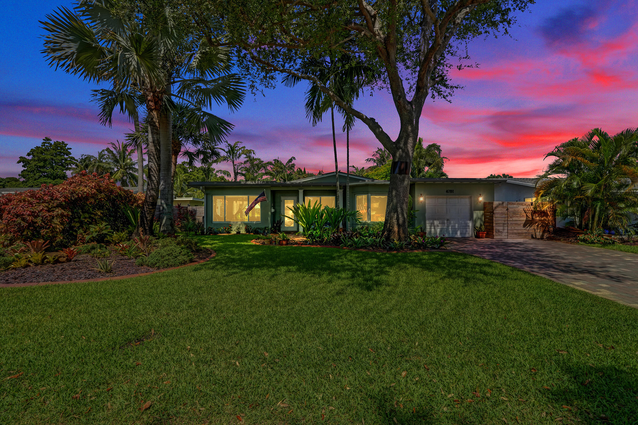 FLORANADA RIDGE SEC - Residential