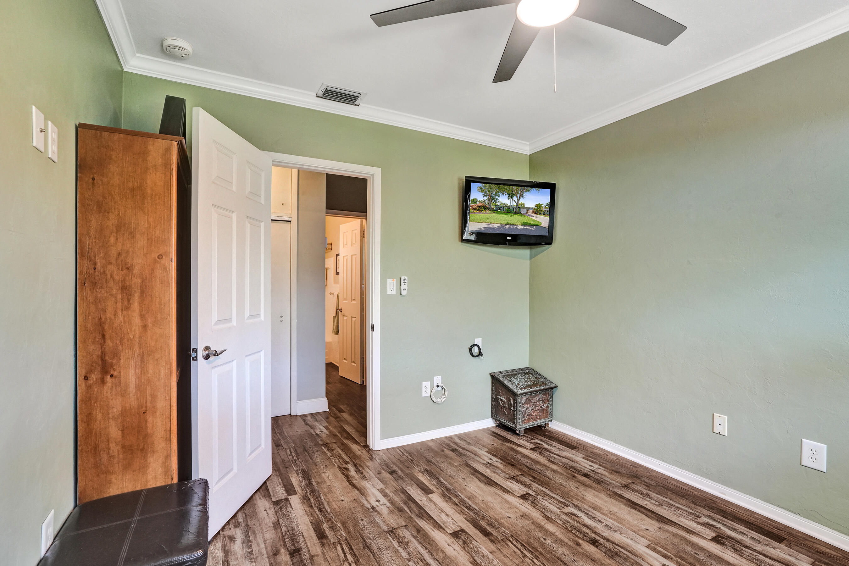 FLORANADA RIDGE SEC - Residential