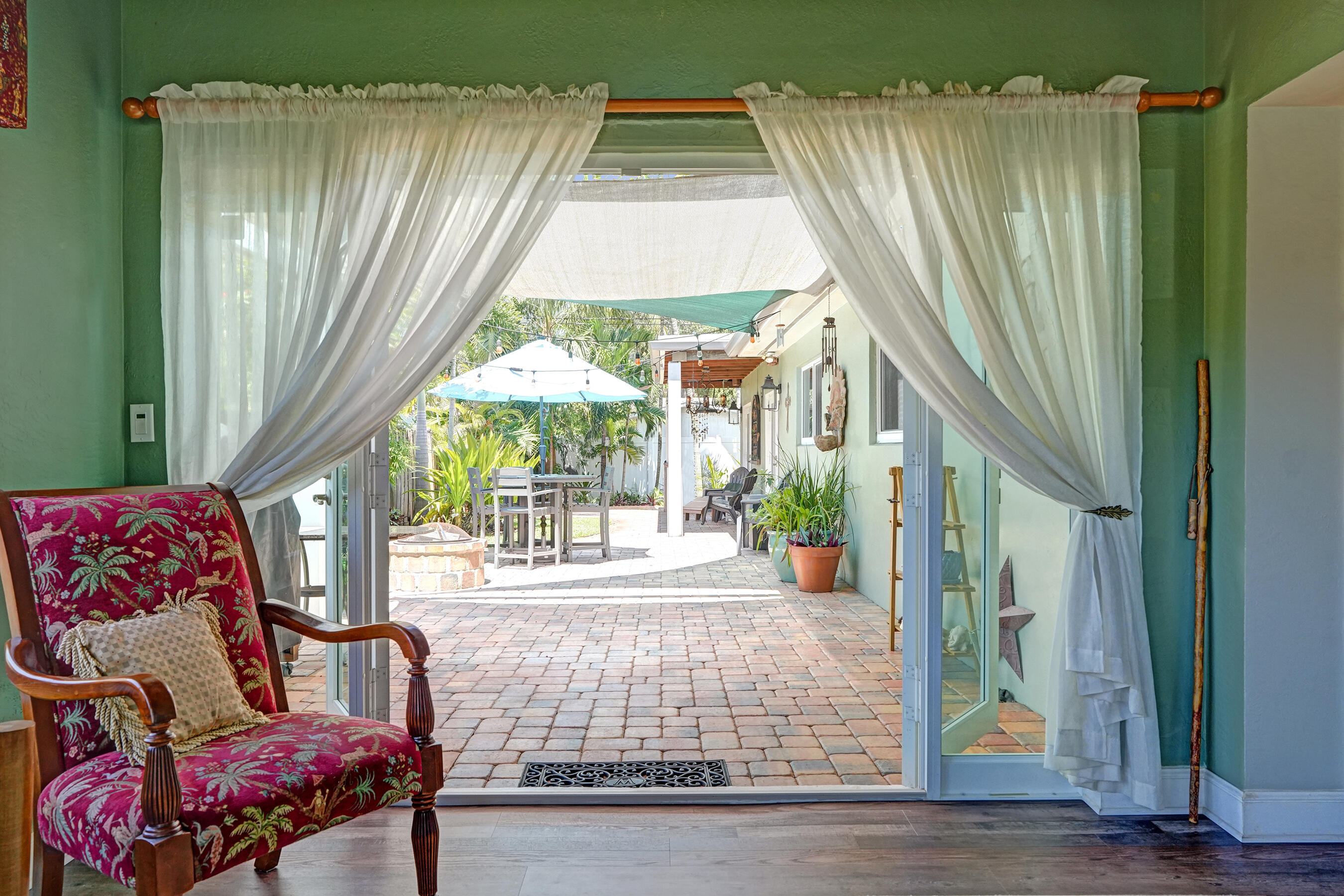 FLORANADA RIDGE SEC - Residential