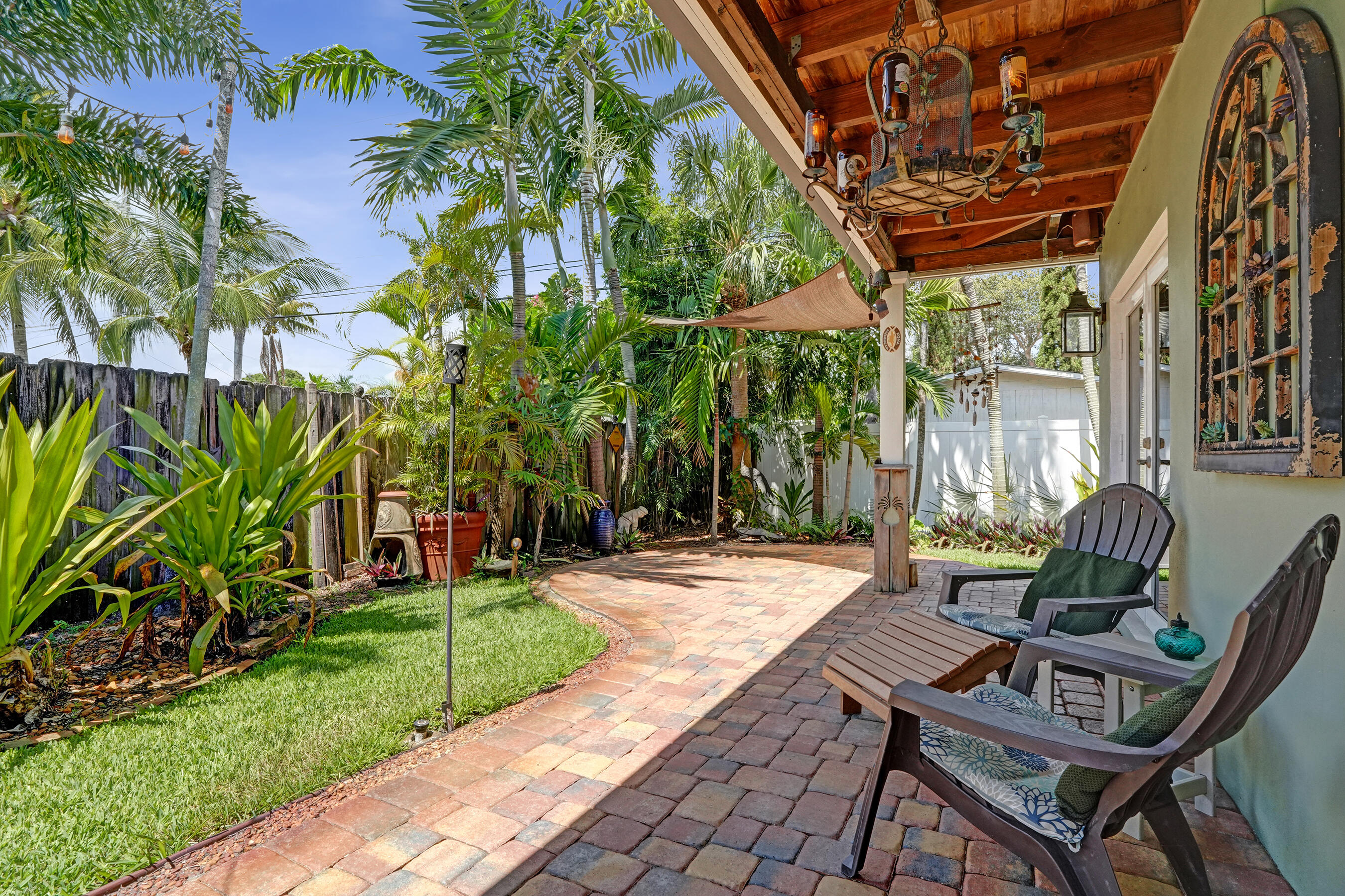 FLORANADA RIDGE SEC - Residential