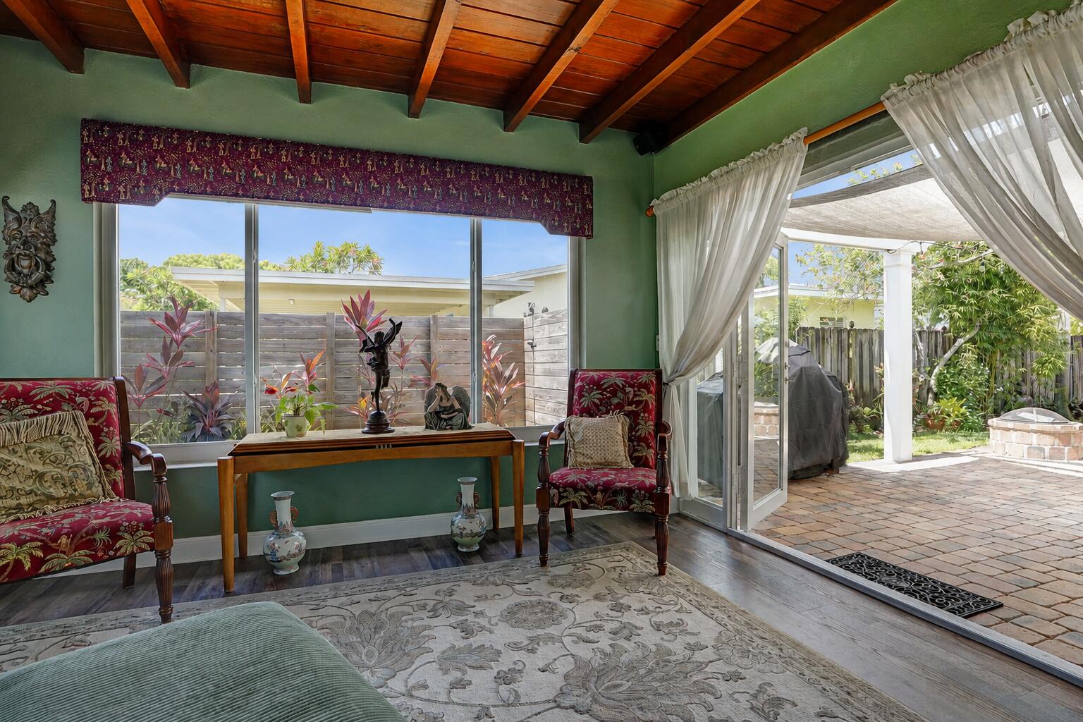 FLORANADA RIDGE SEC - Residential