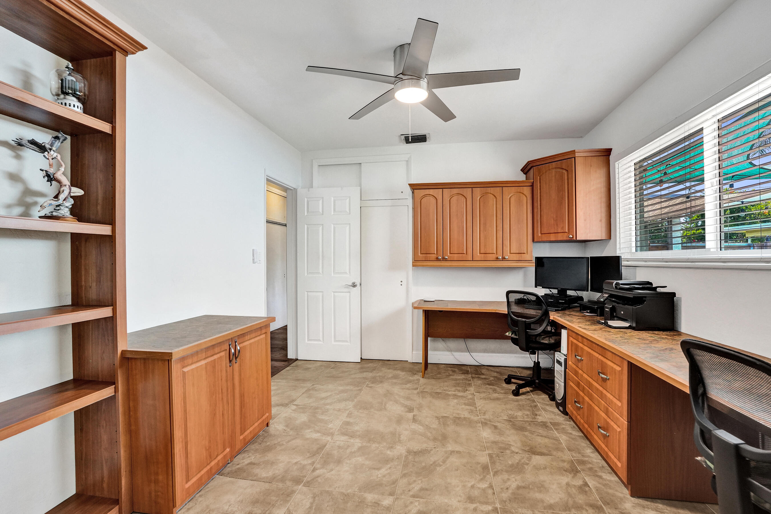 FLORANADA RIDGE SEC - Residential