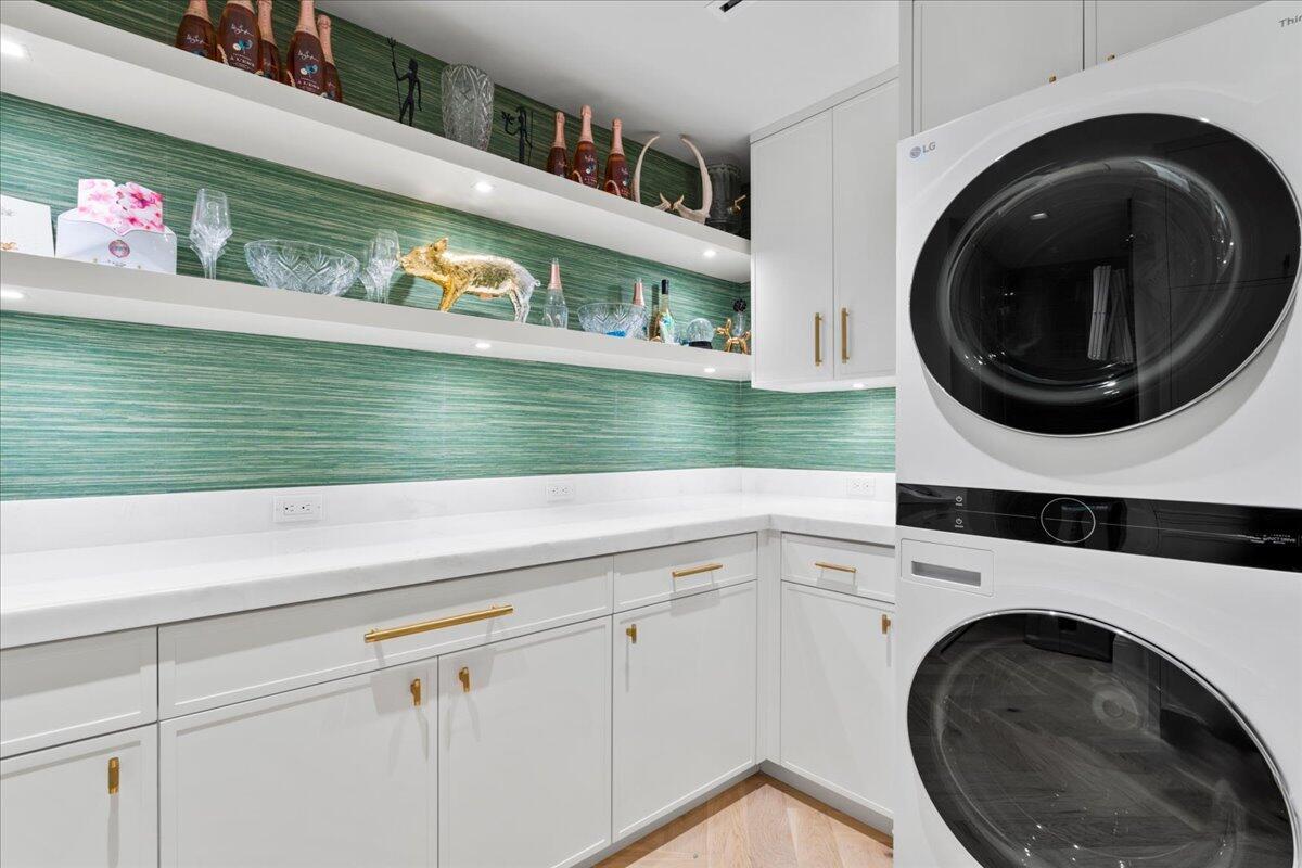 ONE ROYAL PALM WAY CONDO - Residential