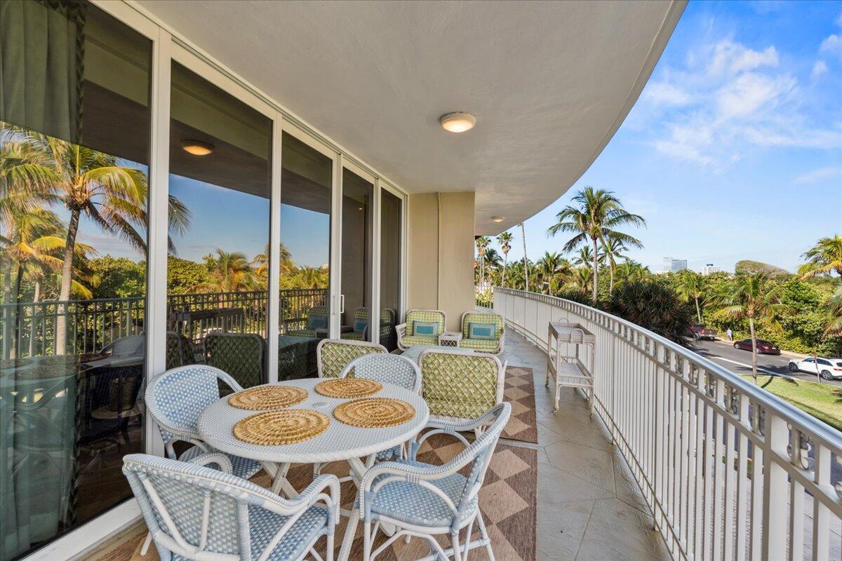 ONE ROYAL PALM WAY CONDO - Residential