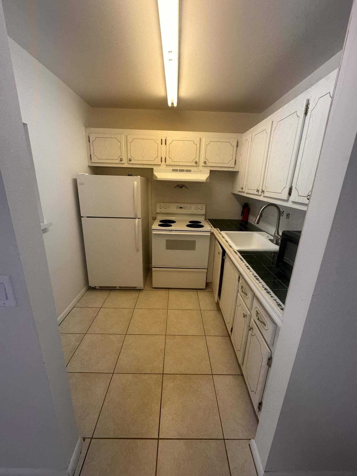 CAMBRIDGE CONDO - Residential Lease