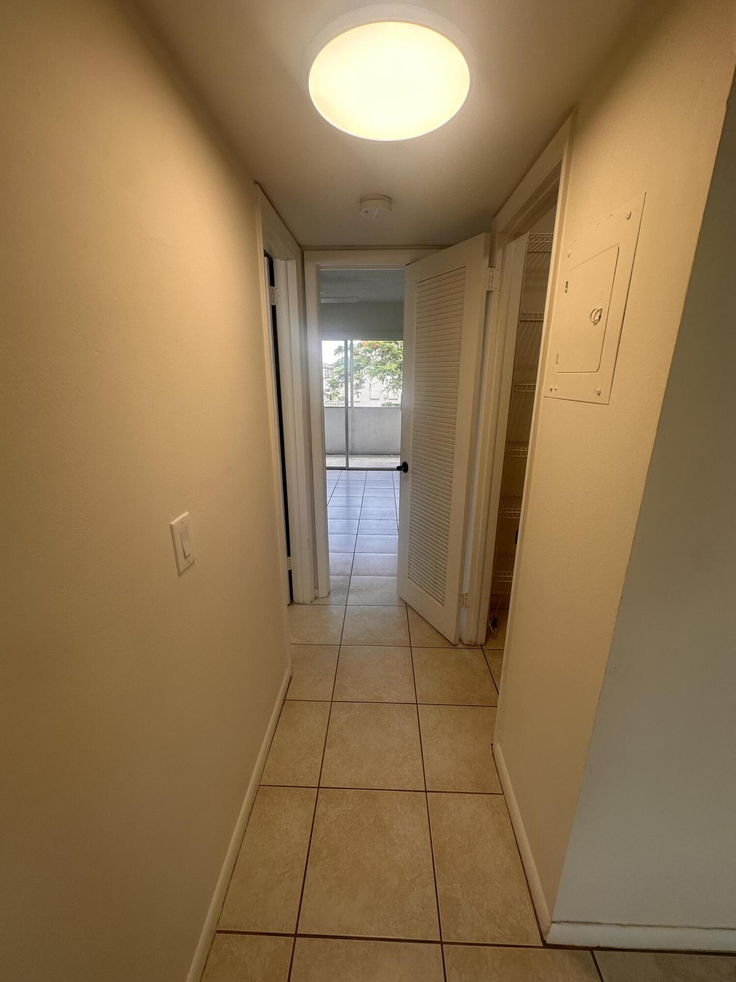 CAMBRIDGE CONDO - Residential Lease