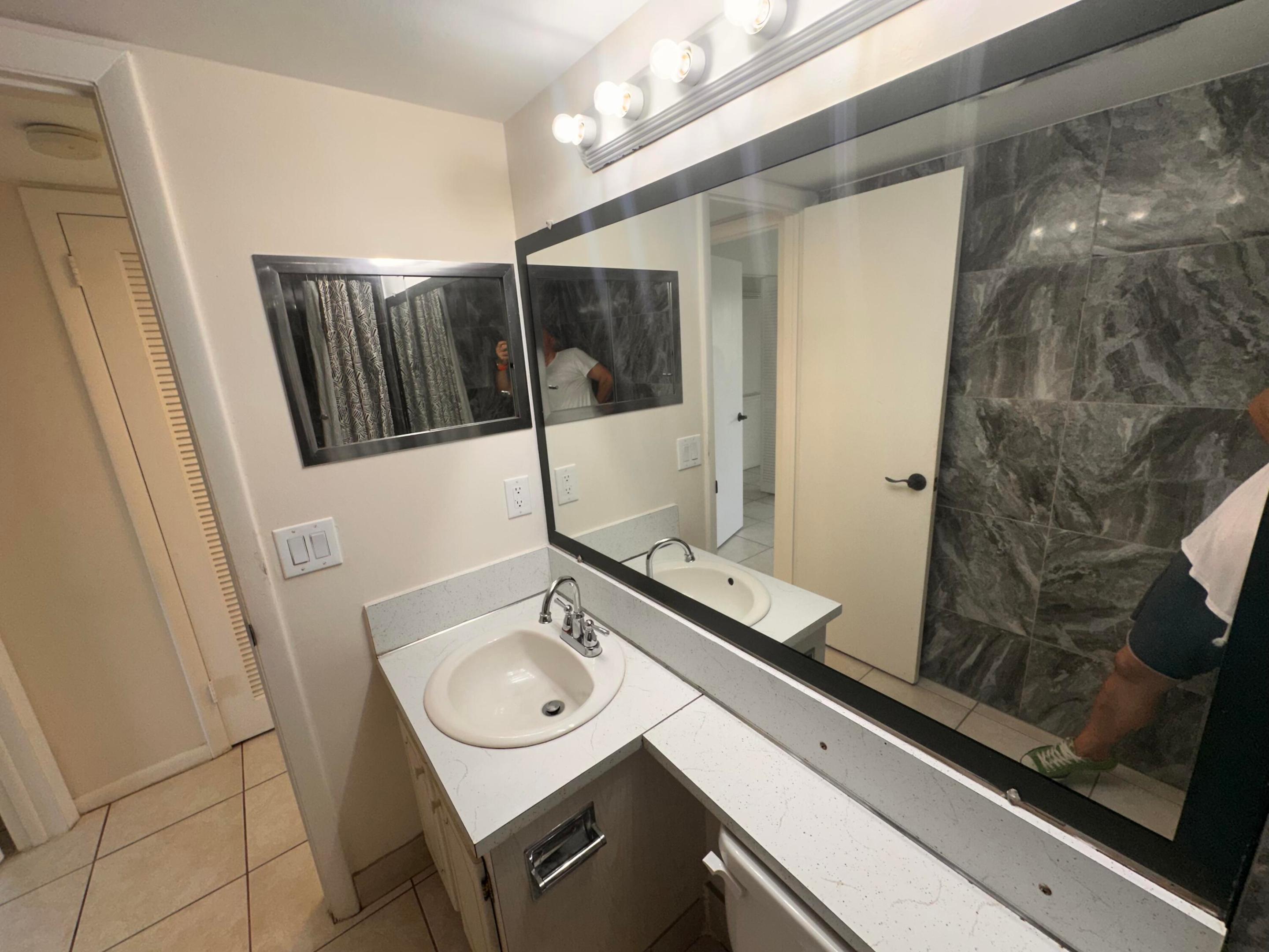 CAMBRIDGE CONDO - Residential Lease