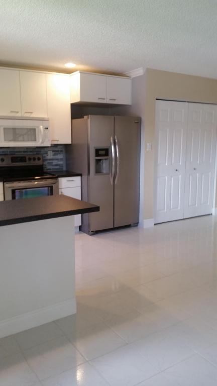 Willow Woods* Renovated*B - Residential