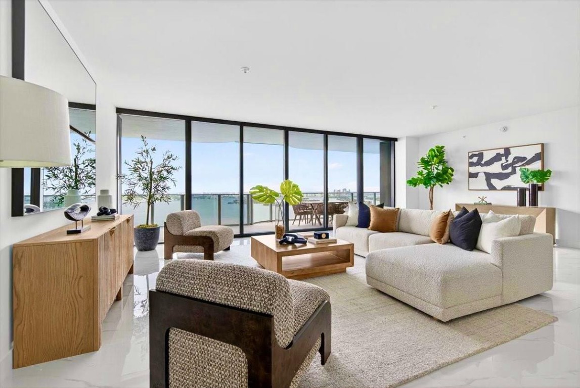 Aria Reserve Miami - Residential