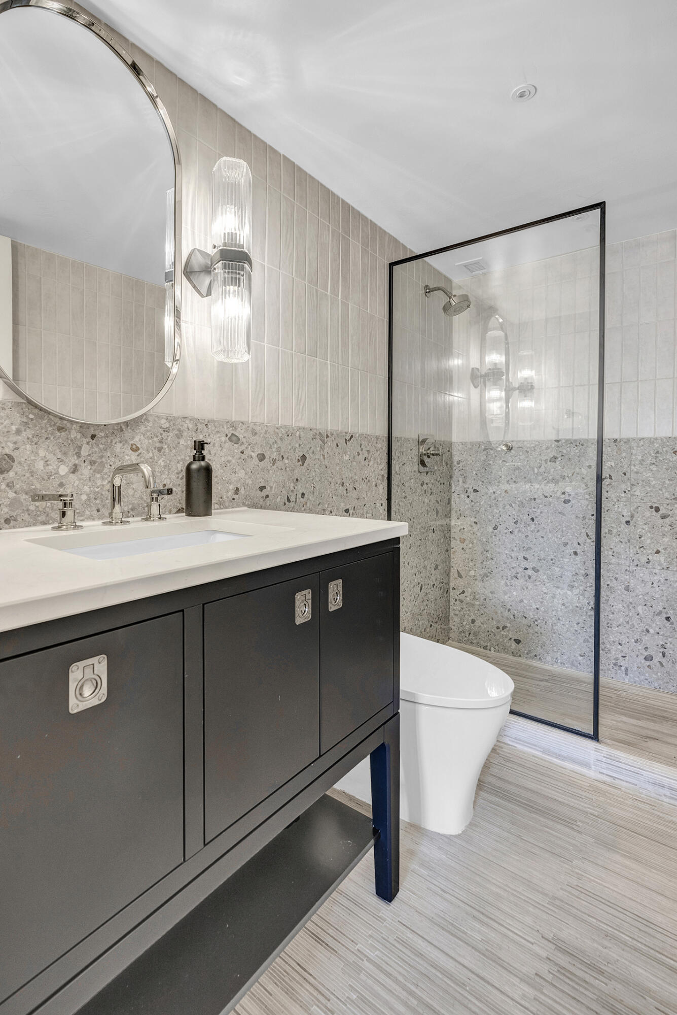 ESSEX TOWER CONDO - Residential
