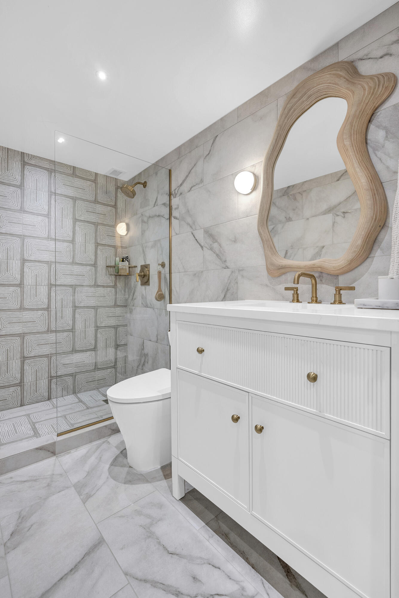 ESSEX TOWER CONDO - Residential