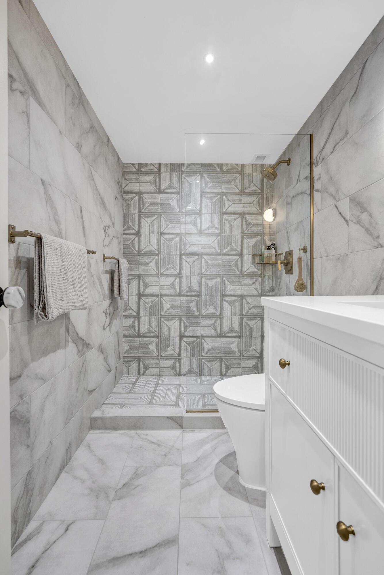 ESSEX TOWER CONDO - Residential