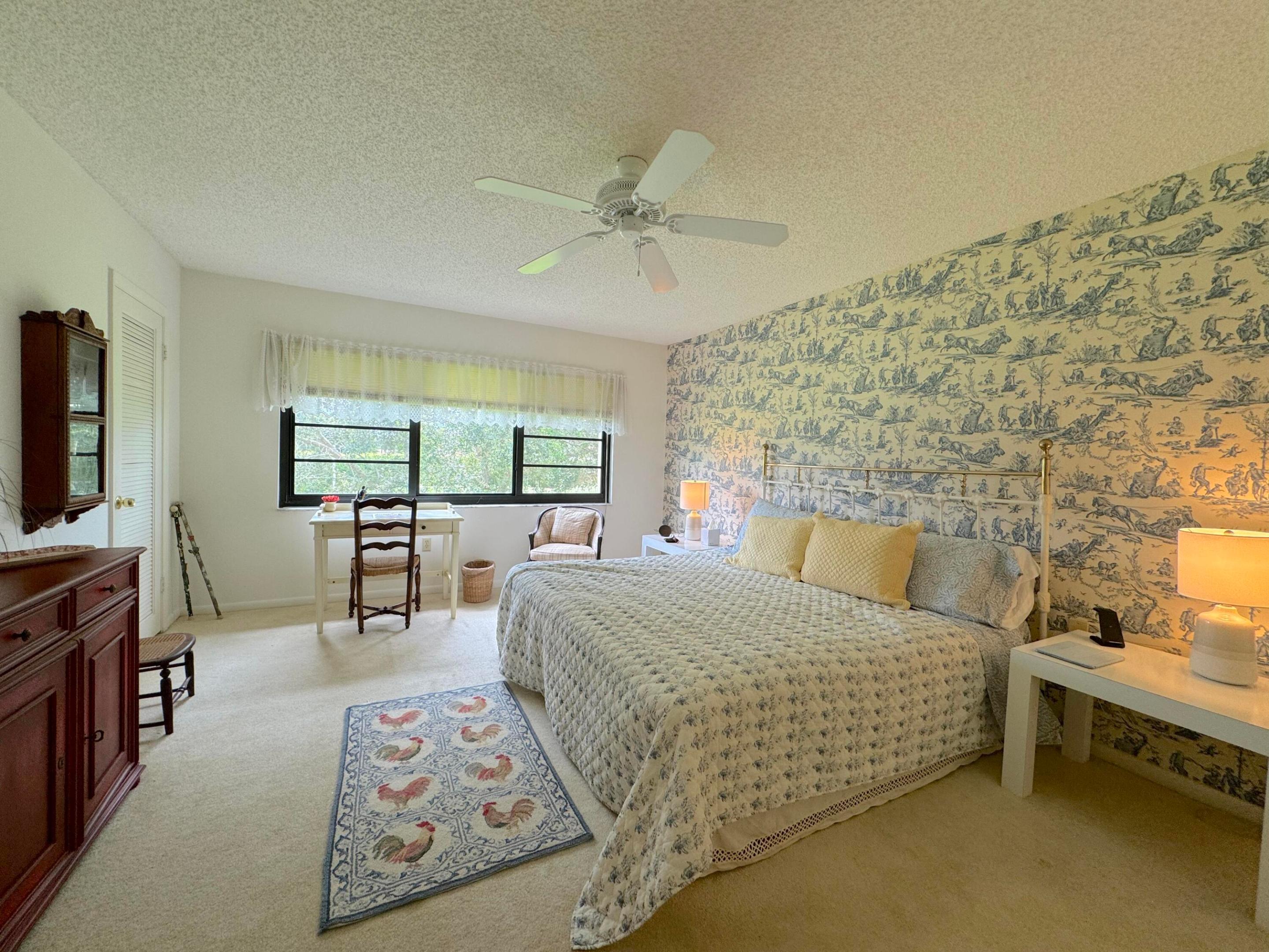 STRATFORD AT HUNTERS RUN CONDO - Residential Lease