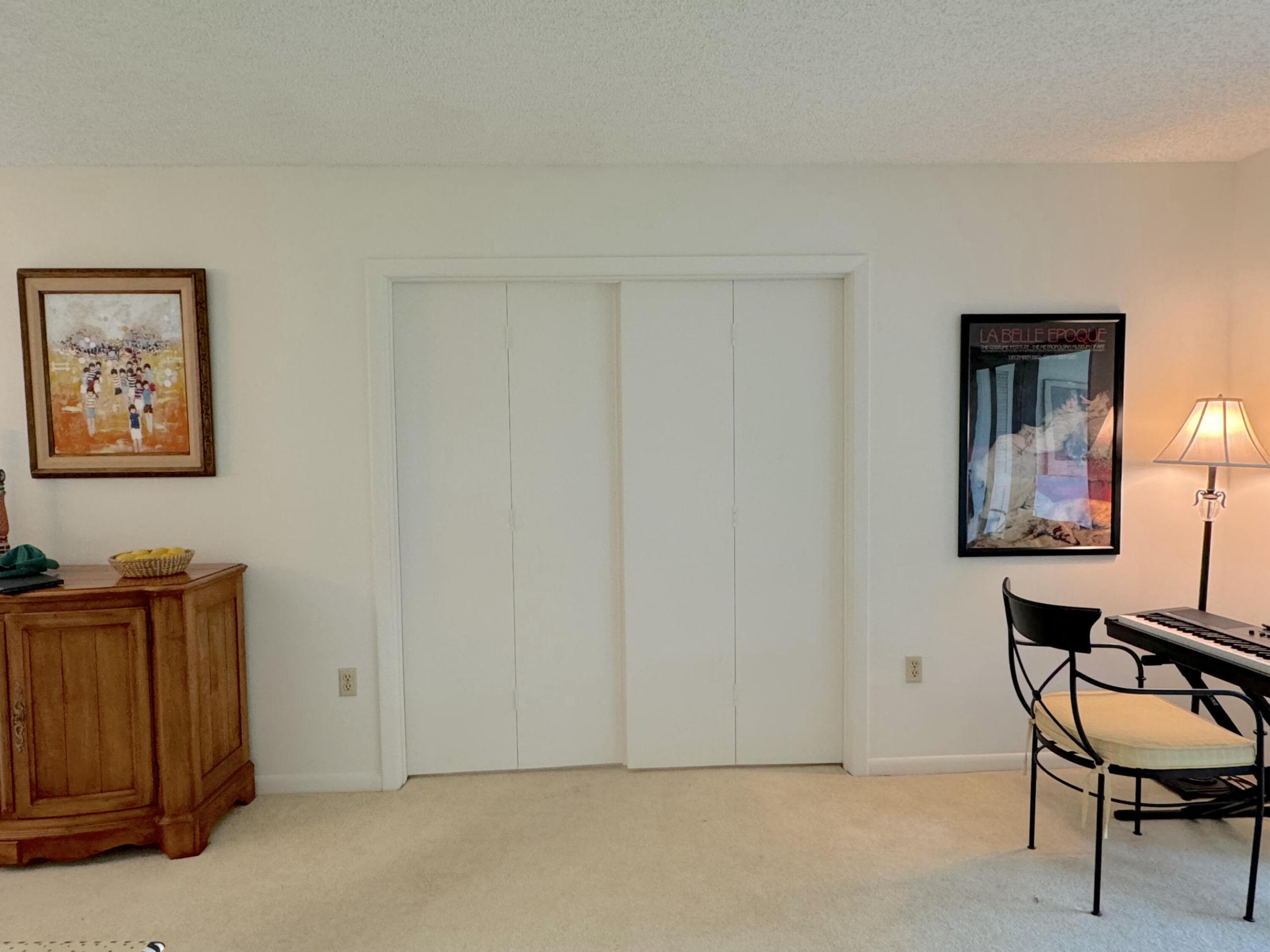 STRATFORD AT HUNTERS RUN CONDO - Residential Lease