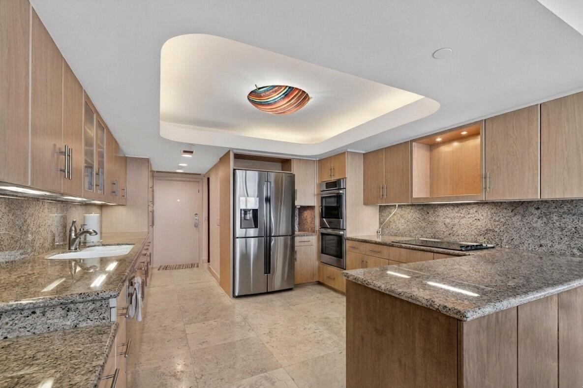 VILLA NOVA CONDO - Residential