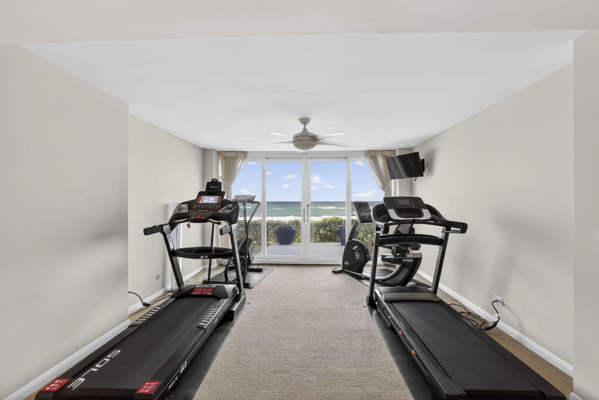 VILLA NOVA CONDO - Residential